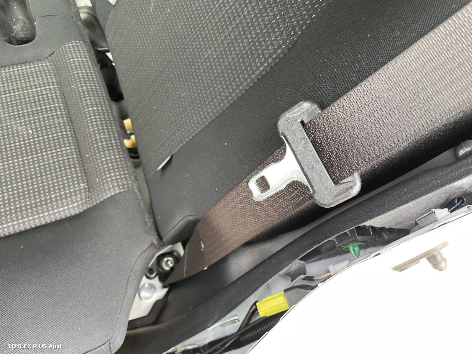 TOYOTA YARIS 2015 Seatbelt/Stalk LH REAR, SEAT BELT ONLY, 5DR HATCH, NCP13#