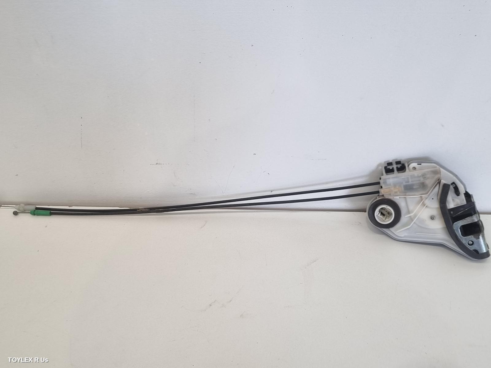 TOYOTA KLUGER 2014 Door/Boot/Gate Lock LEFT REAR DOOR LOCK, GSU50/GSU55