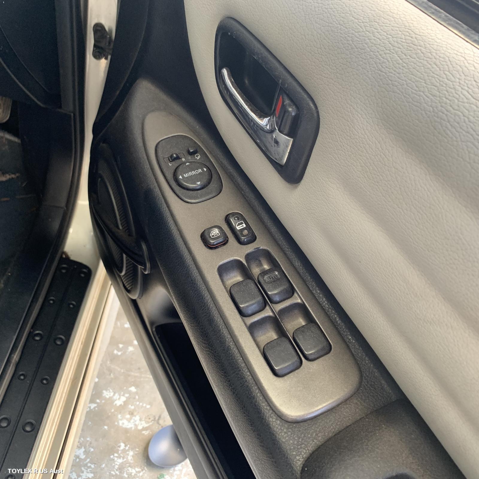 LEXUS IS200/IS300 1999 Pwr Dr Wind Switch IS200/IS300, RH FRONT (MASTER SWITCH)