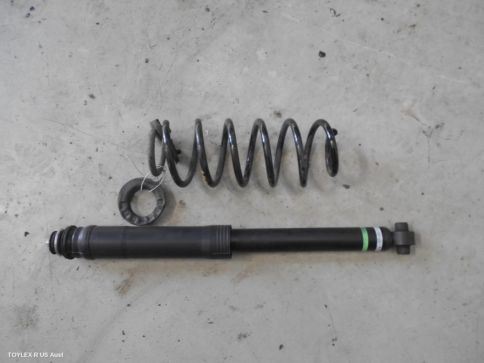 TOYOTA COROLLA, Right Rear Strut, ZRE182R, HATCH, 10/12-03/15