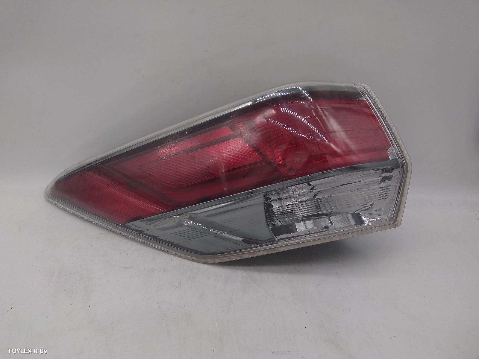 TOYOTA KLUGER 2015 Left Taillight GSU50/GSU55