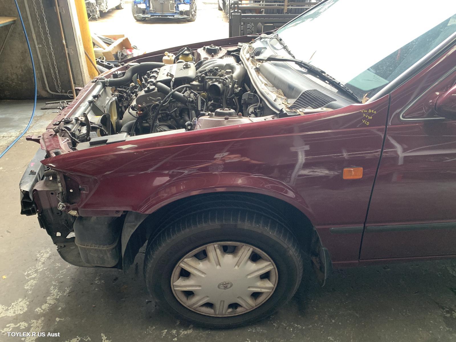 TOYOTA CAMRY 1998 Left Guard SK20