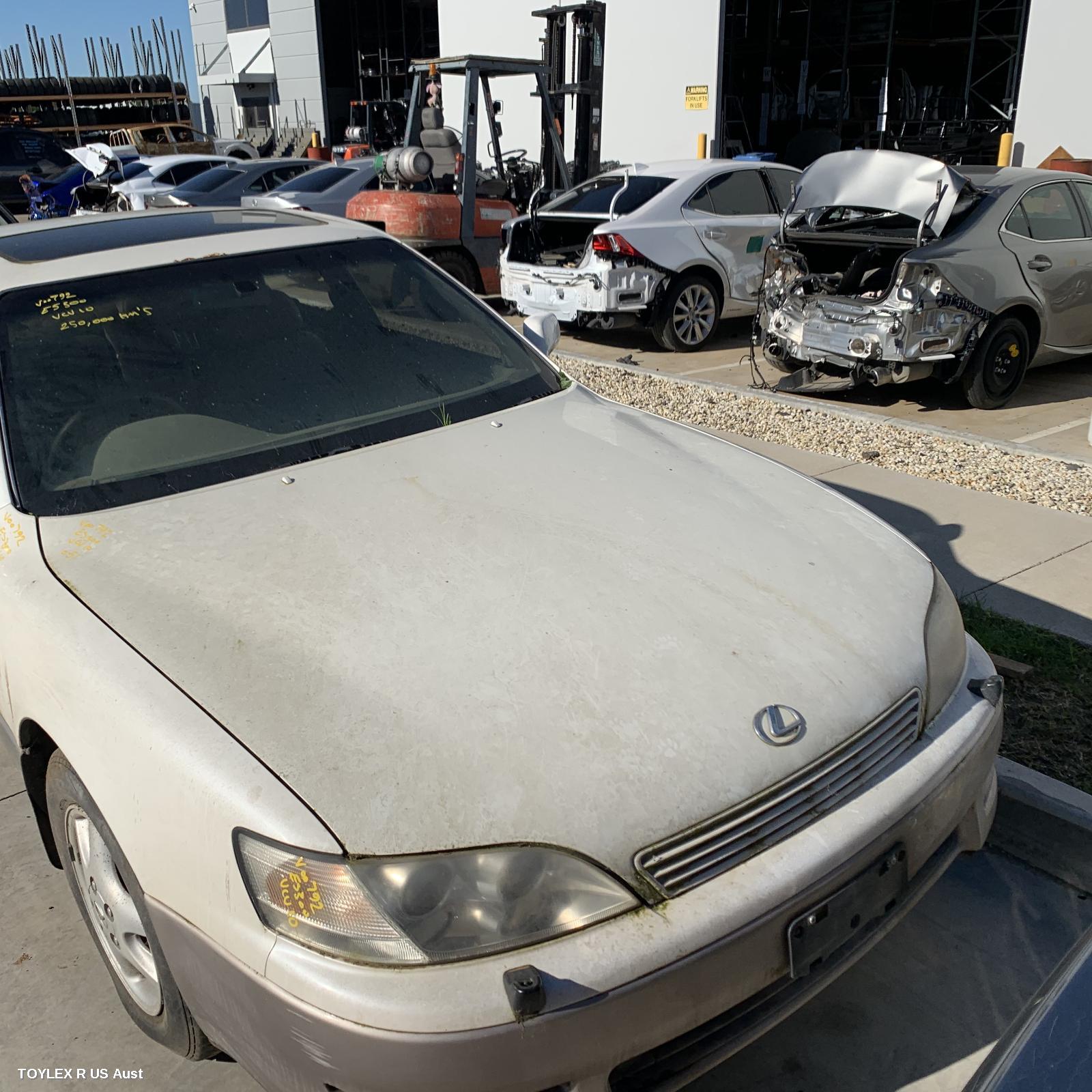 LEXUS ES300 (92-05) 1994 Bonnet VCV10
