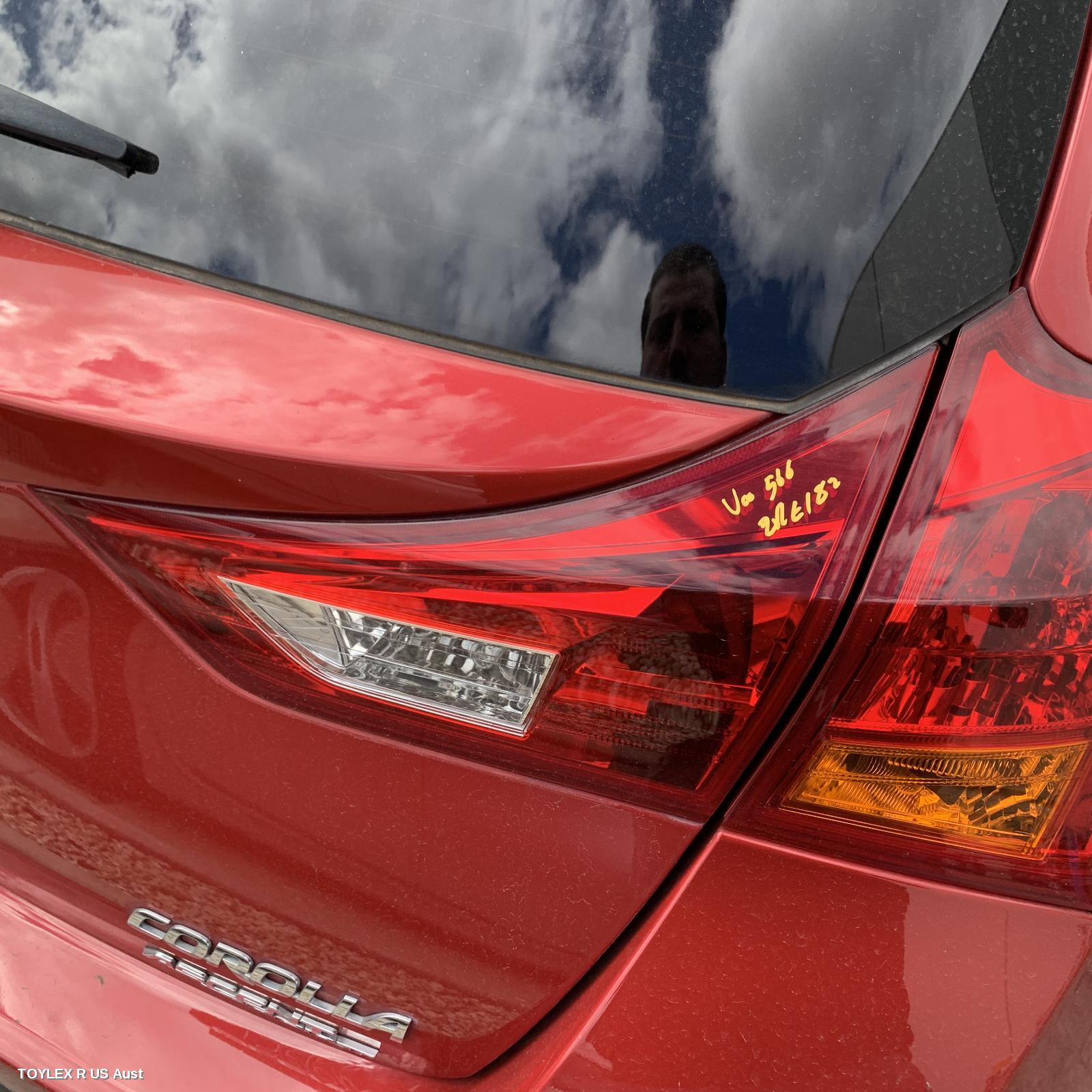 TOYOTA COROLLA 2013 Rear Garnish TAILGATE LAMP (RH SIDE), ZRE182R, HATCH