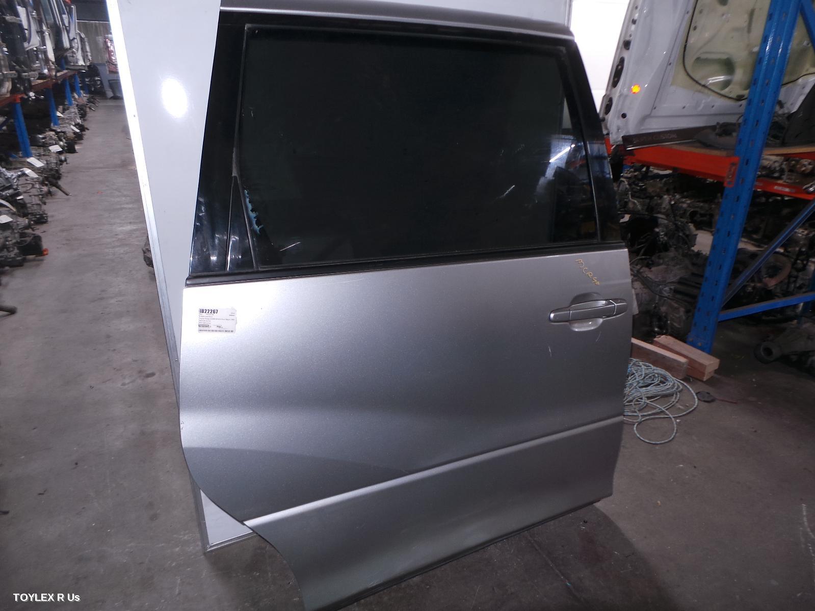 TOYOTA ESTIMA 2002 Right Rear Door Sliding XR30/XR40, AERAS, W/ MOULD HOLES, SELF CLOSING TYPE, 00-06 (IMPORT)