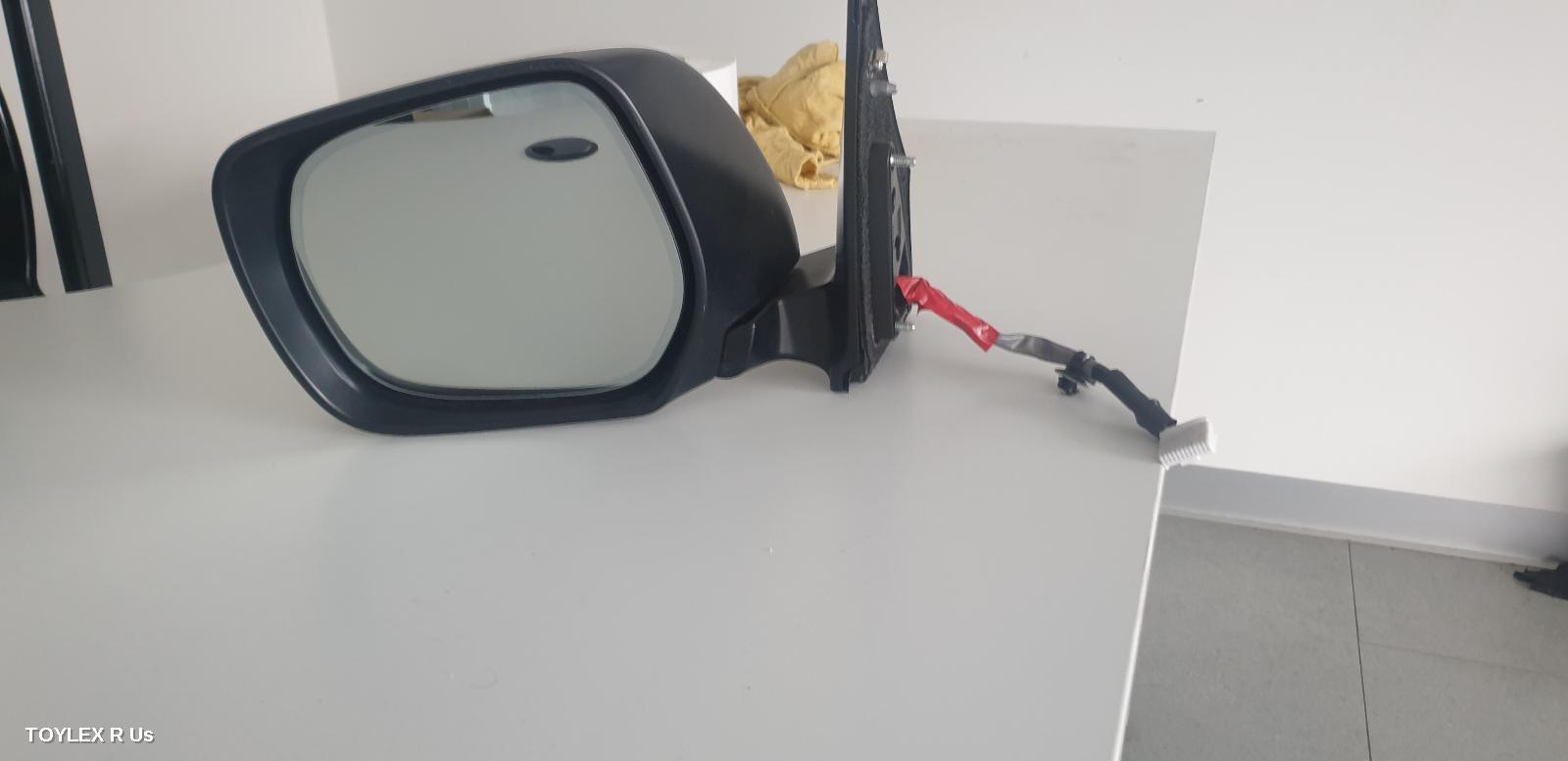 TOYOTA LANDCRUISER 2014 Left Door Mirror 200 SERIES, SAHARA, POWER FOLDING, W/ INDICATOR & MEMORY TYPE