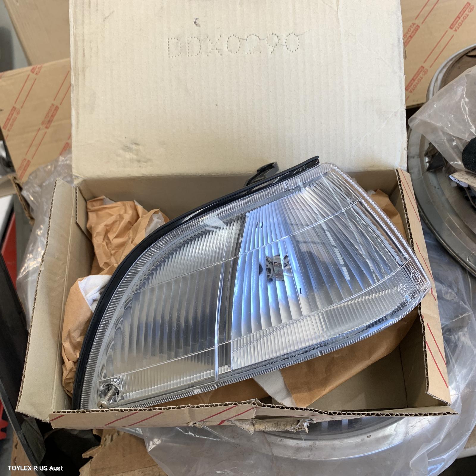 TOYOTA COROLLA 1993 Right Indicator/Fog/Side CORNER LIGHT, AE92, SEDAN/HATCH