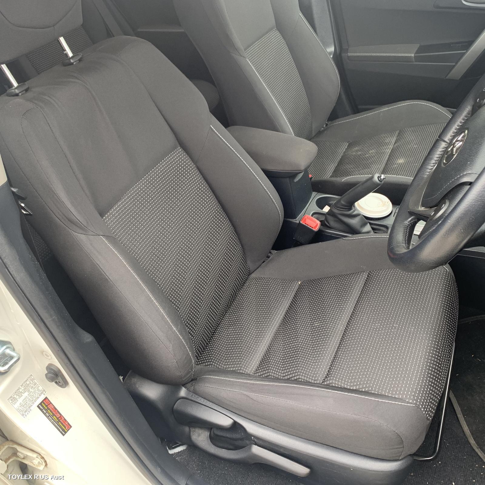 TOYOTA COROLLA 2014 Front Seat RH FRONT, ZRE182R, HATCH, CLOTH, ASCENT/ASCENT SPORT