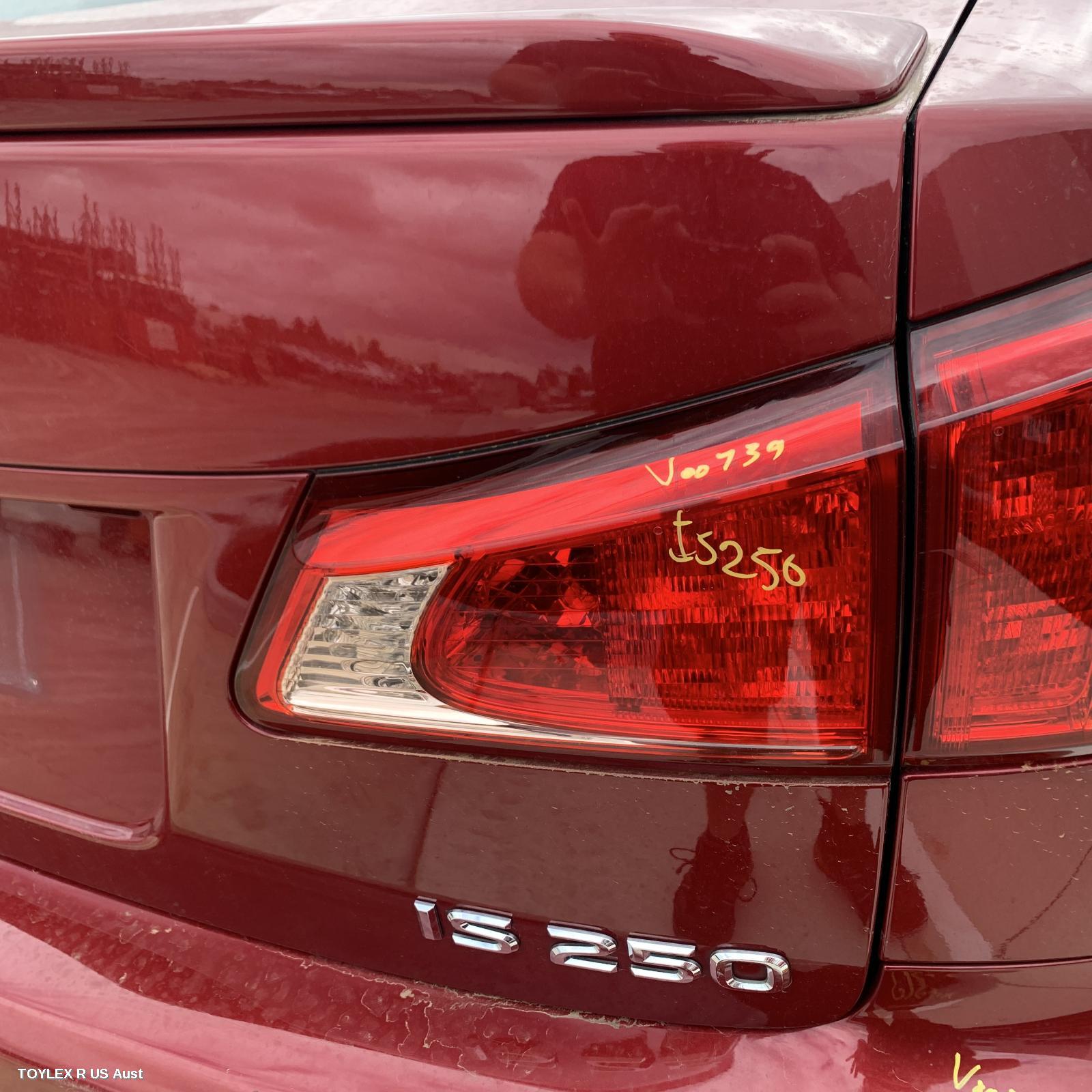 LEXUS IS250/IS250C 2012 Rear Garnish IS250/IS350, BOOTLID LAMP (RH SIDE), GSE20R, SEDAN