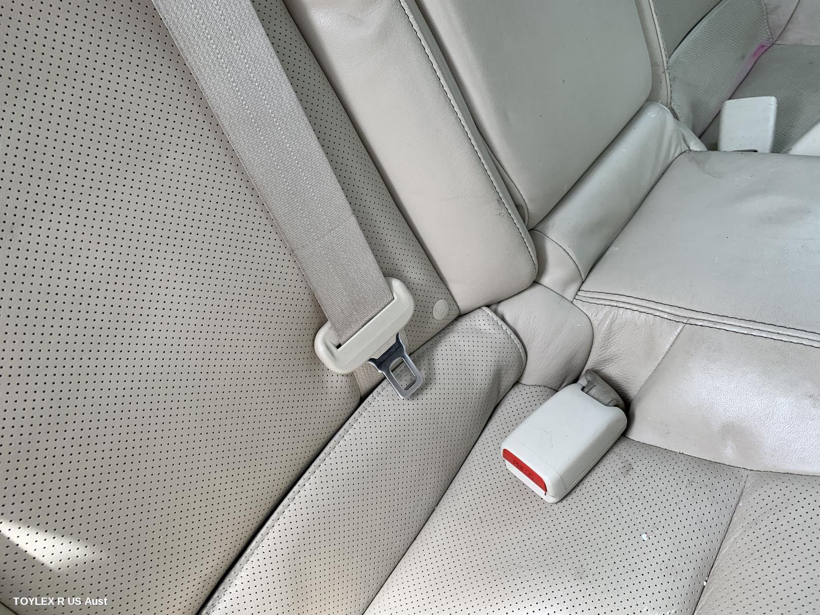LEXUS IS250/IS250C 2011 Seatbelt/Stalk CENTRE REAR, SEAT BELT ONLY, BLACK, SEDAN, GSE20R