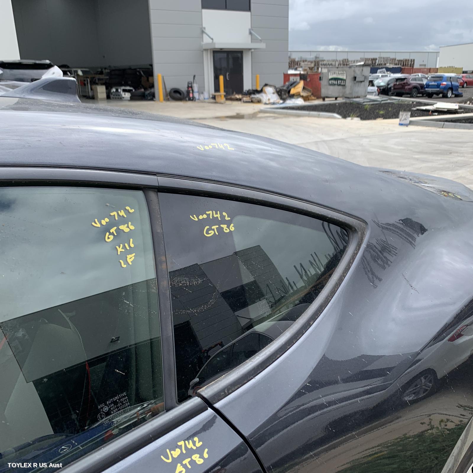 TOYOTA 86 2016 Left Rear Side Glass ZN6
