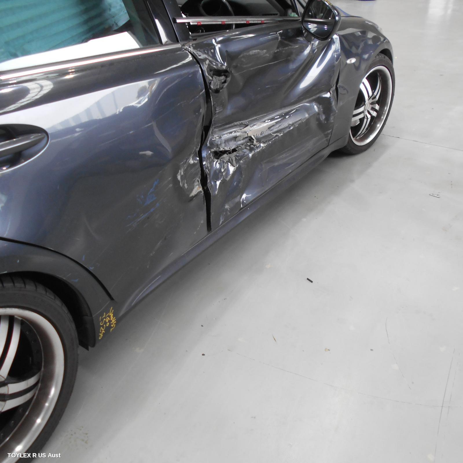 LEXUS IS250/IS250C 2006 Side Step/Skirt GSE20R, RH SIDE