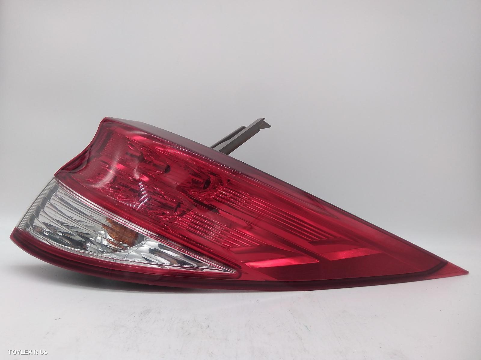 TOYOTA TARAGO 2010 Right Taillight ACR50R