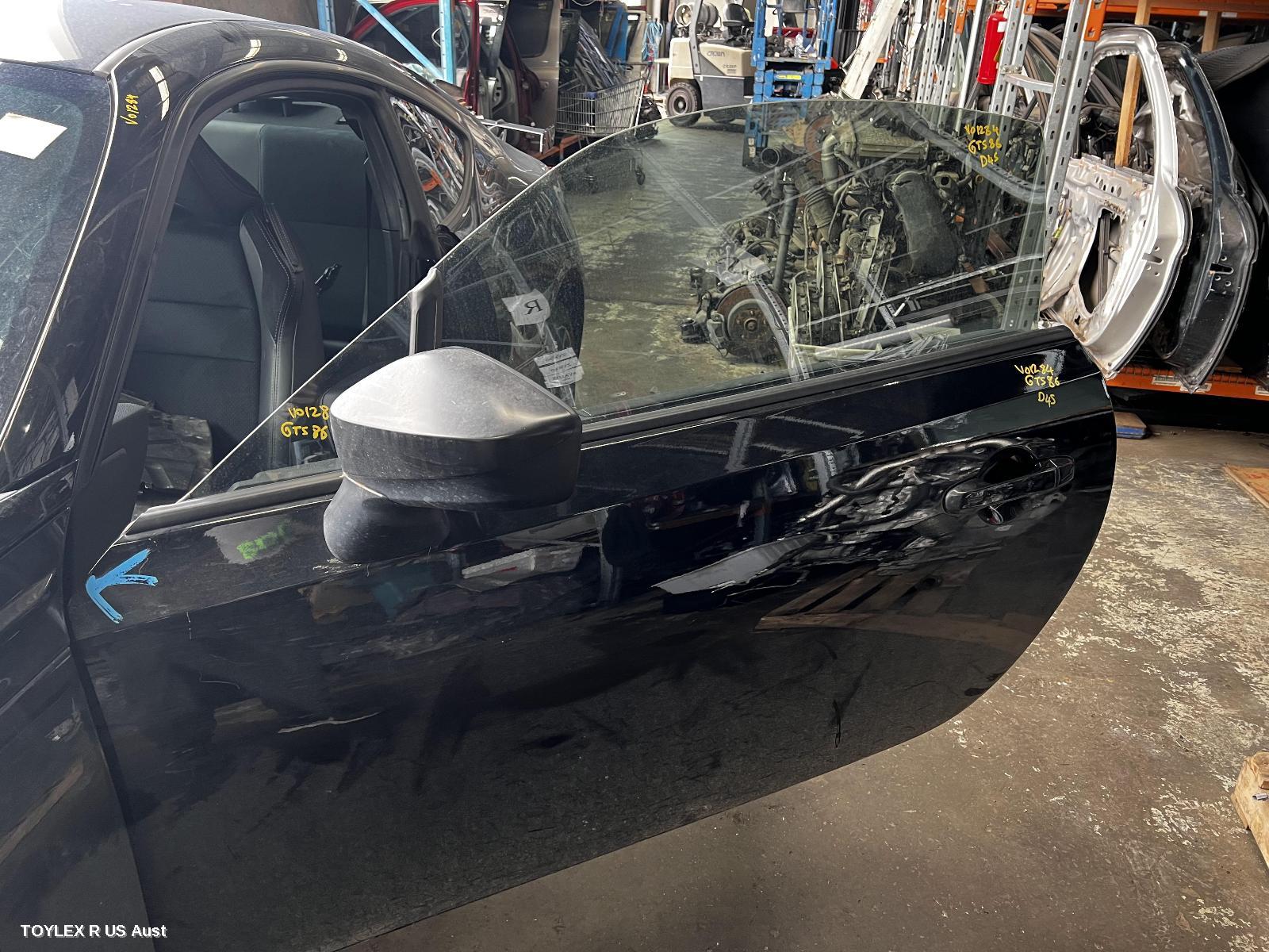 TOYOTA 86 2020 Left Front Door ZN6