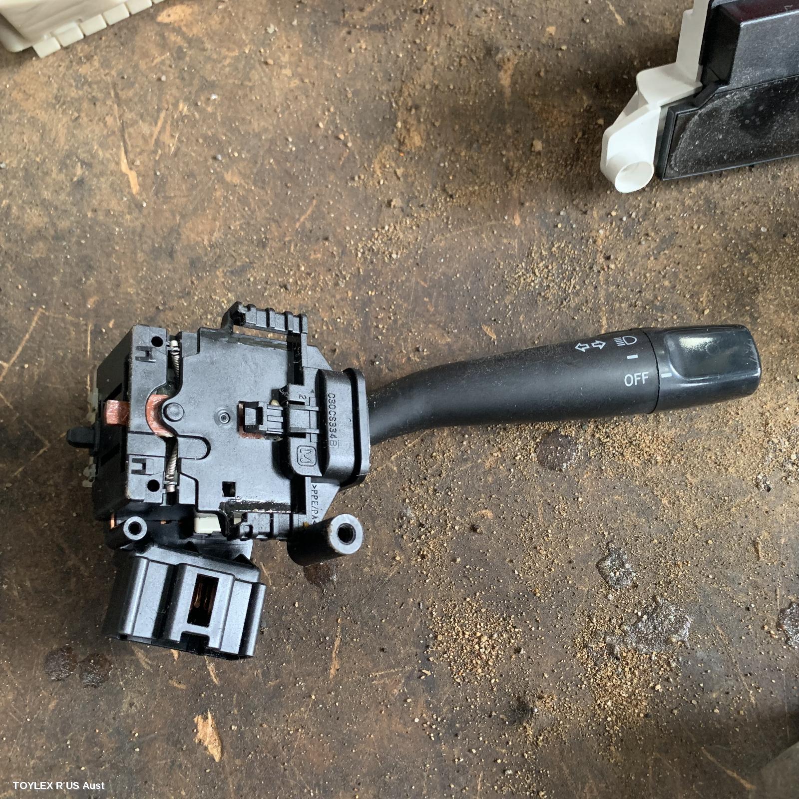 TOYOTA CAMRY 2003 Combination Switch FLASHER SWITCH, SK36, NON SPORTIVO