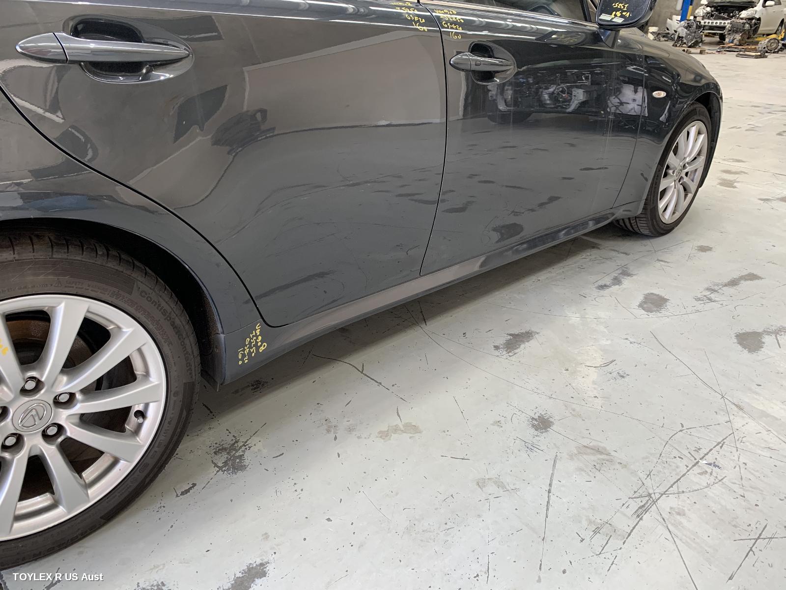 LEXUS IS250/IS250C 2007 Side Step/Skirt GSE20R, RH SIDE