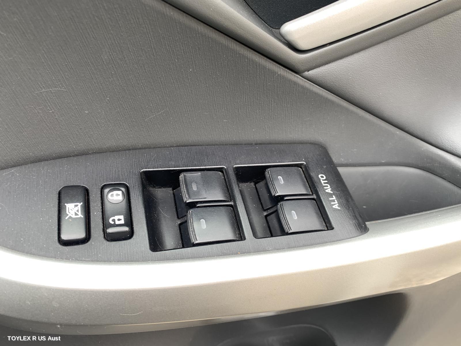 TOYOTA PRIUS 2010 Pwr Dr Wind Switch ZVW30R, RH FRONT (MASTER SWITCH)
