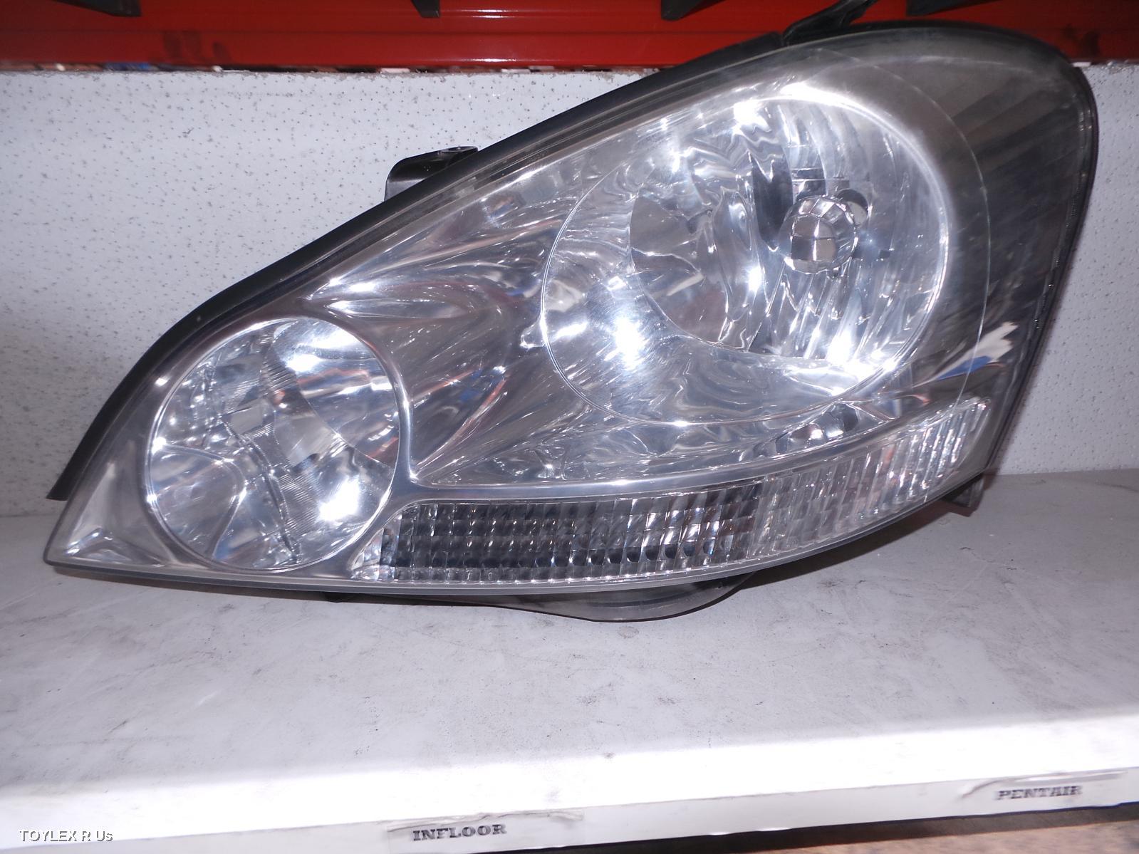 TOYOTA AVENSIS 2003 Left Headlamp ACM20R