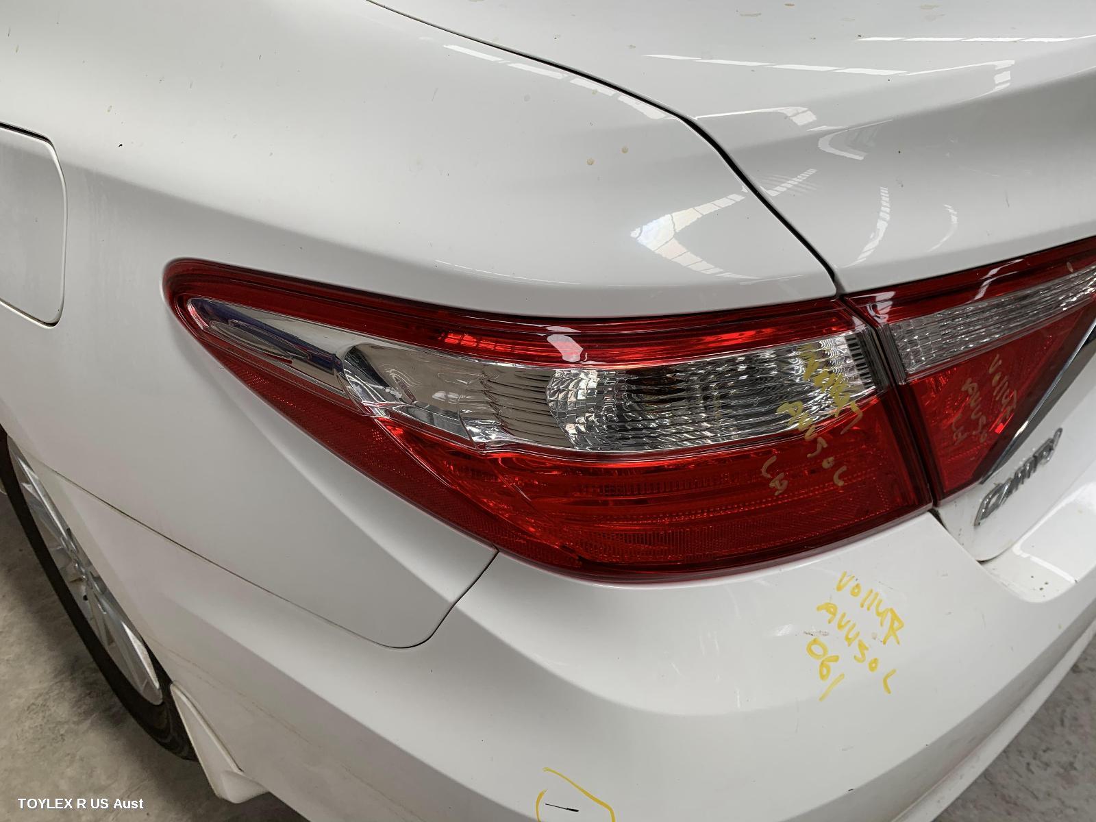 TOYOTA CAMRY 2017 Left Taillight ASV50, IN BODY, NON LED TYPE