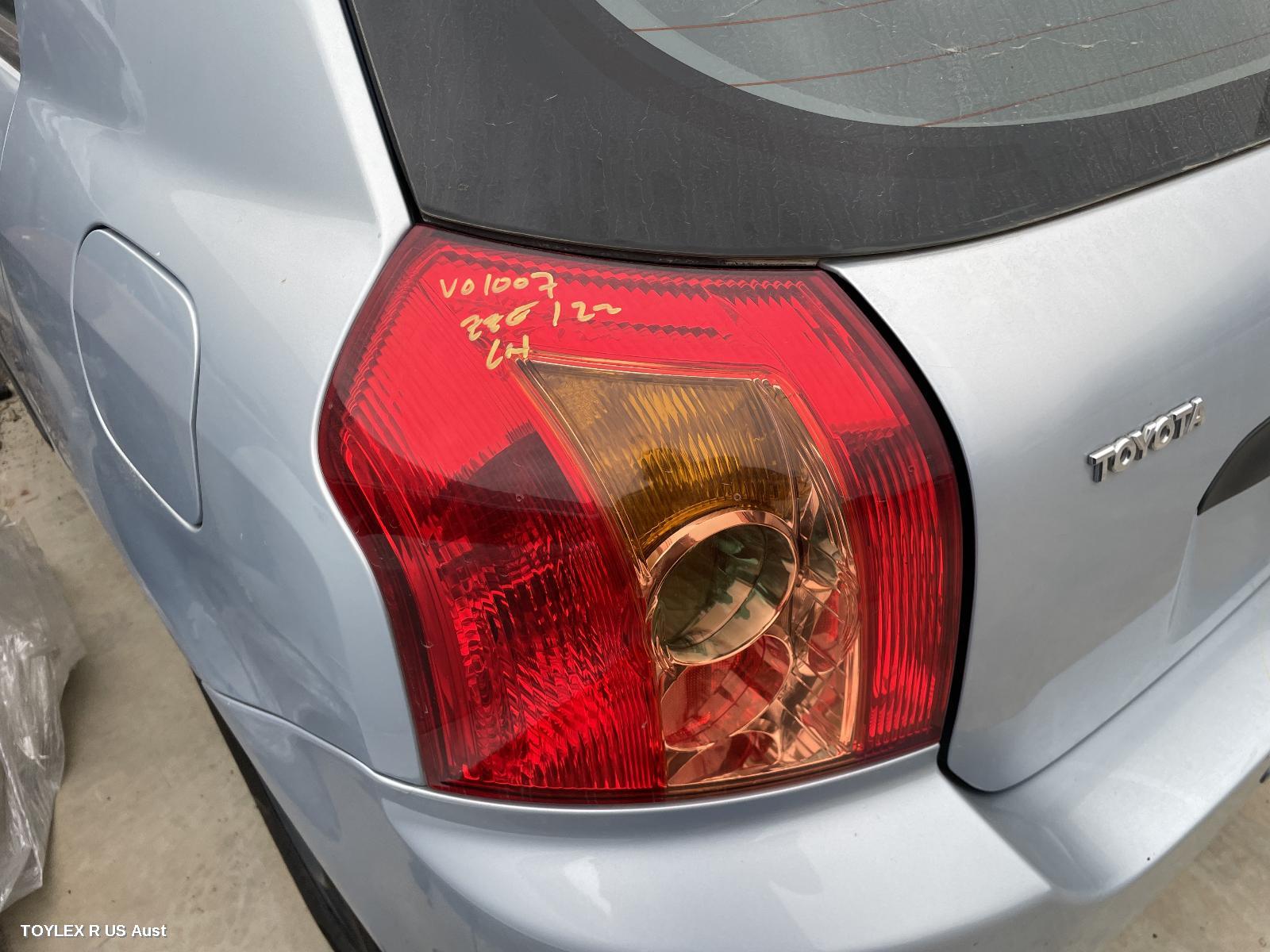TOYOTA COROLLA 2005 Left Taillight ZZE122 (JAPAN-VIN JTD), HATCH, LENS#
