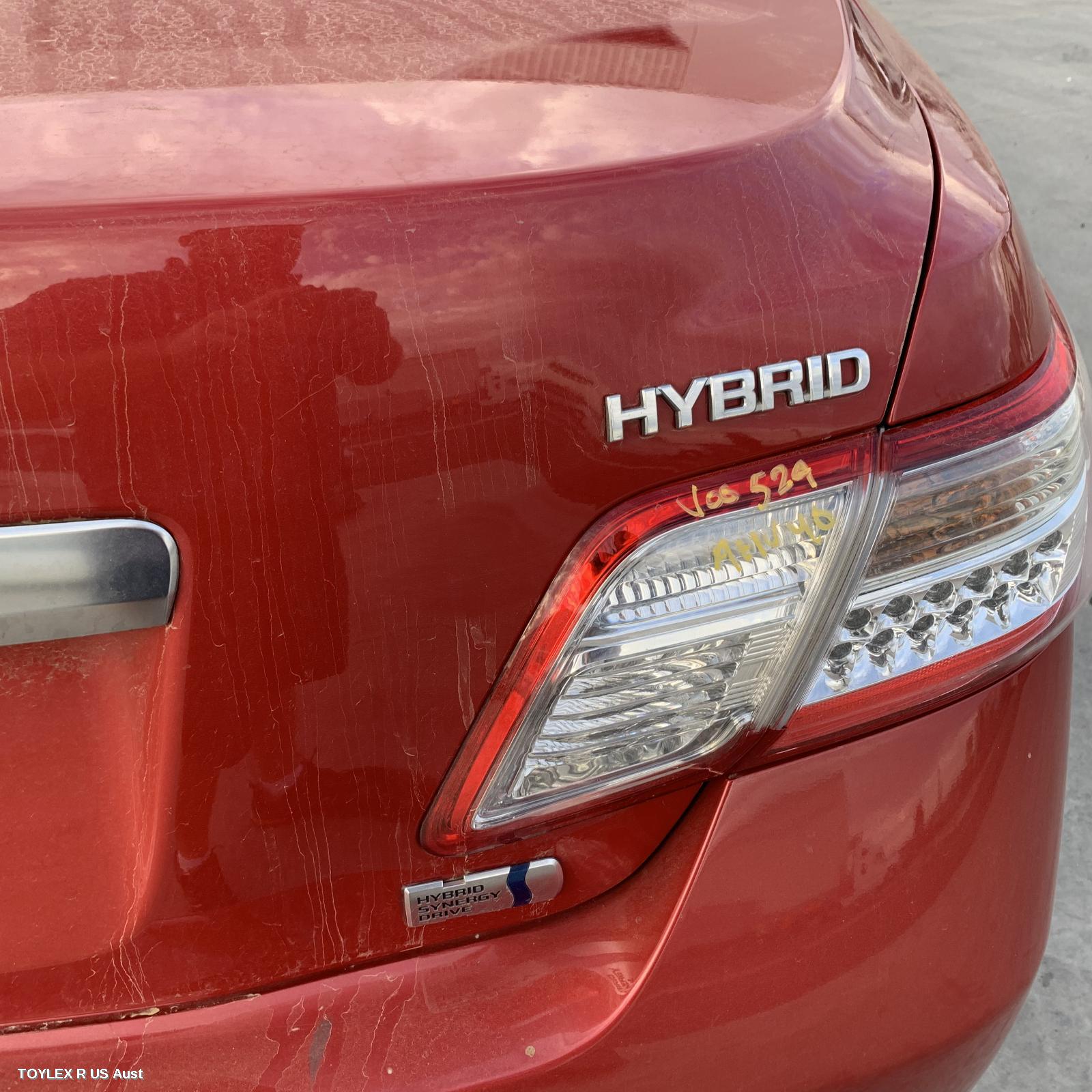 TOYOTA CAMRY 2011 Rear Garnish BOOTLID LAMP (RH SIDE), HYBRID, LED TYPE, AHV40