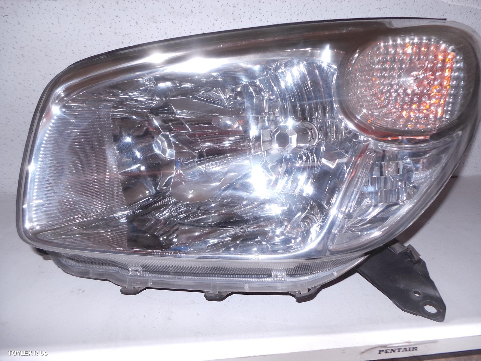 TOYOTA RAV4 2004 Left Headlamp ACA2#