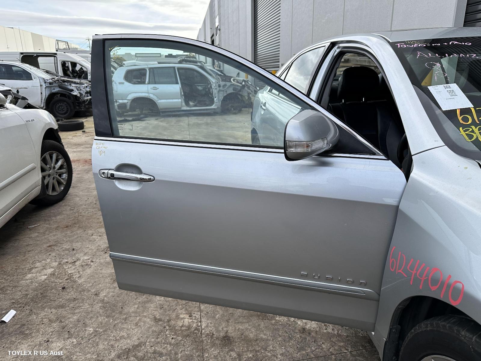 TOYOTA AURION 2007 Right Front Door GSV40R, W/ MOULD TYPE