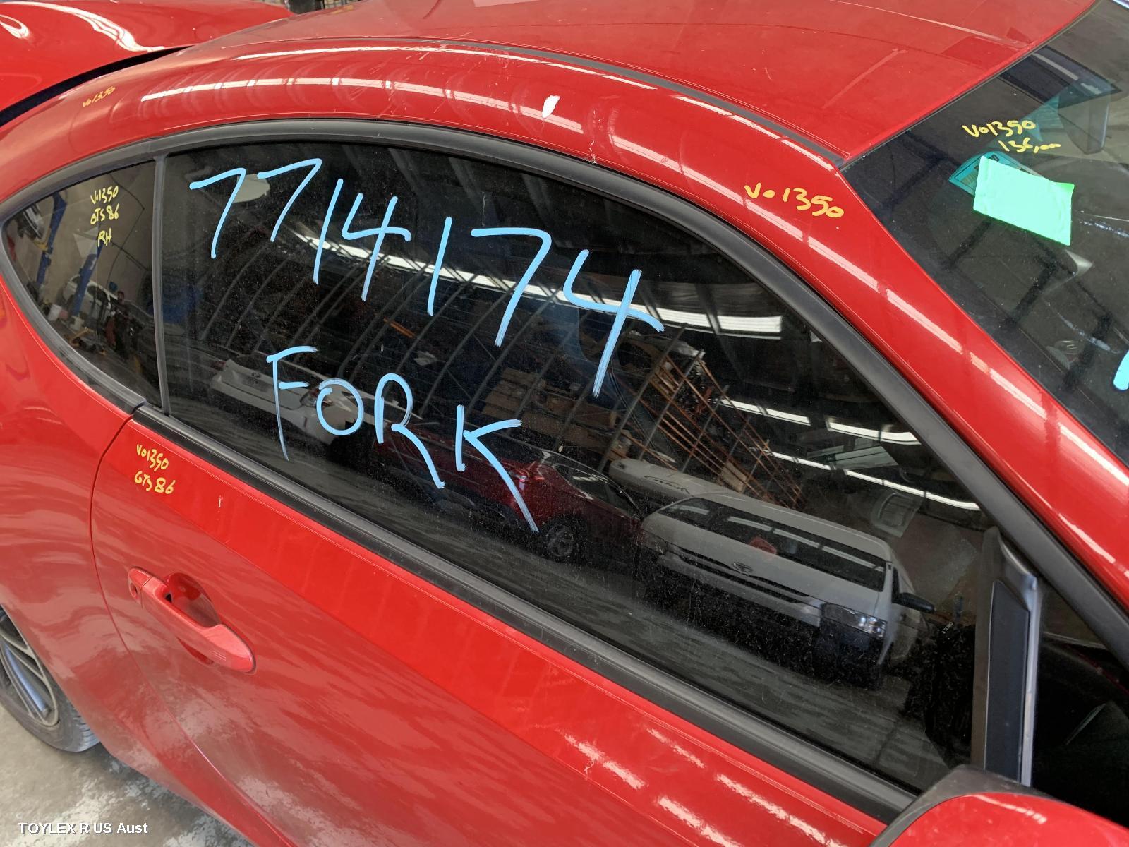 TOYOTA 86 2014 Right Front Door Window ZN6