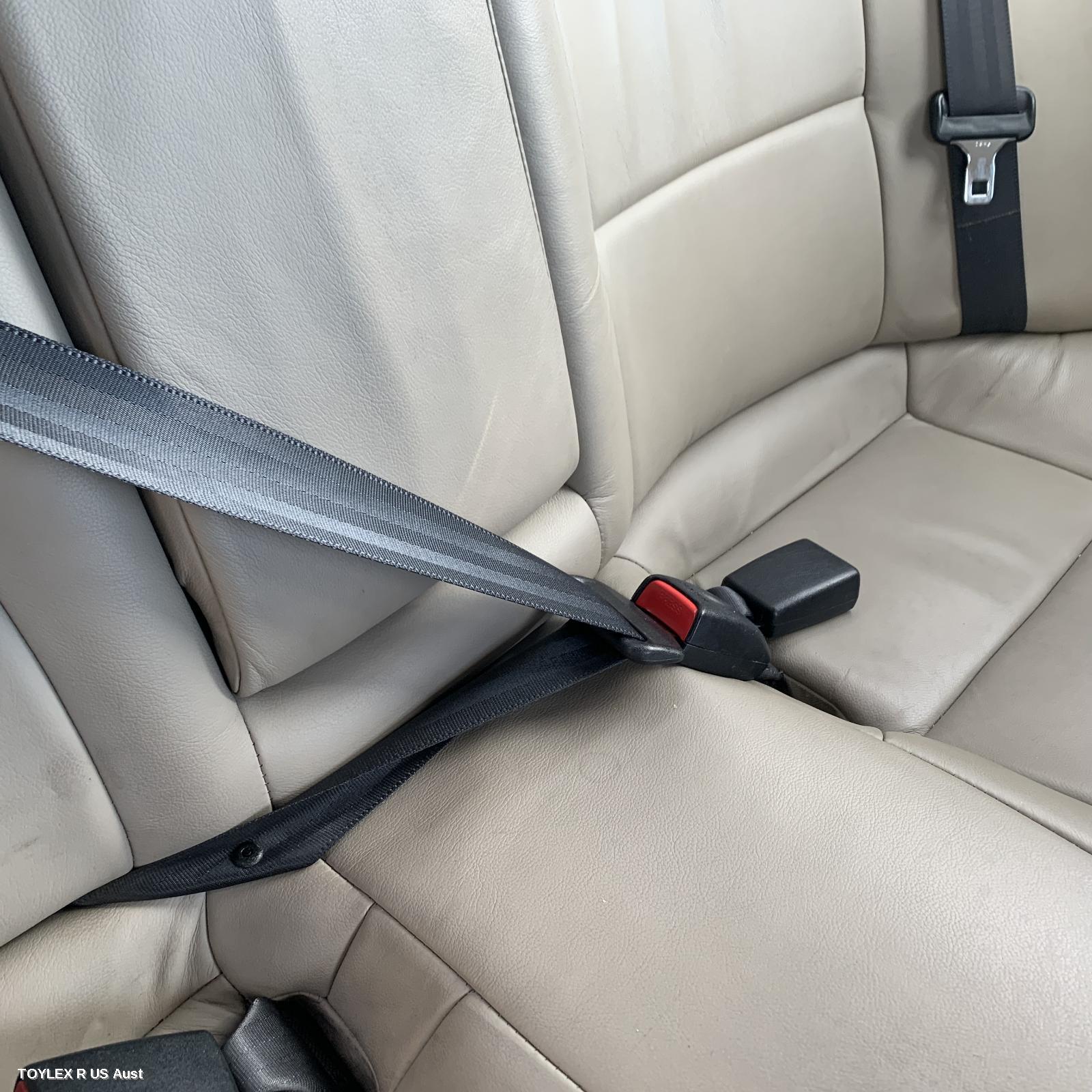 LEXUS IS200/IS300 1999 Seatbelt/Stalk CENTRE REAR, SEAT BELT ONLY