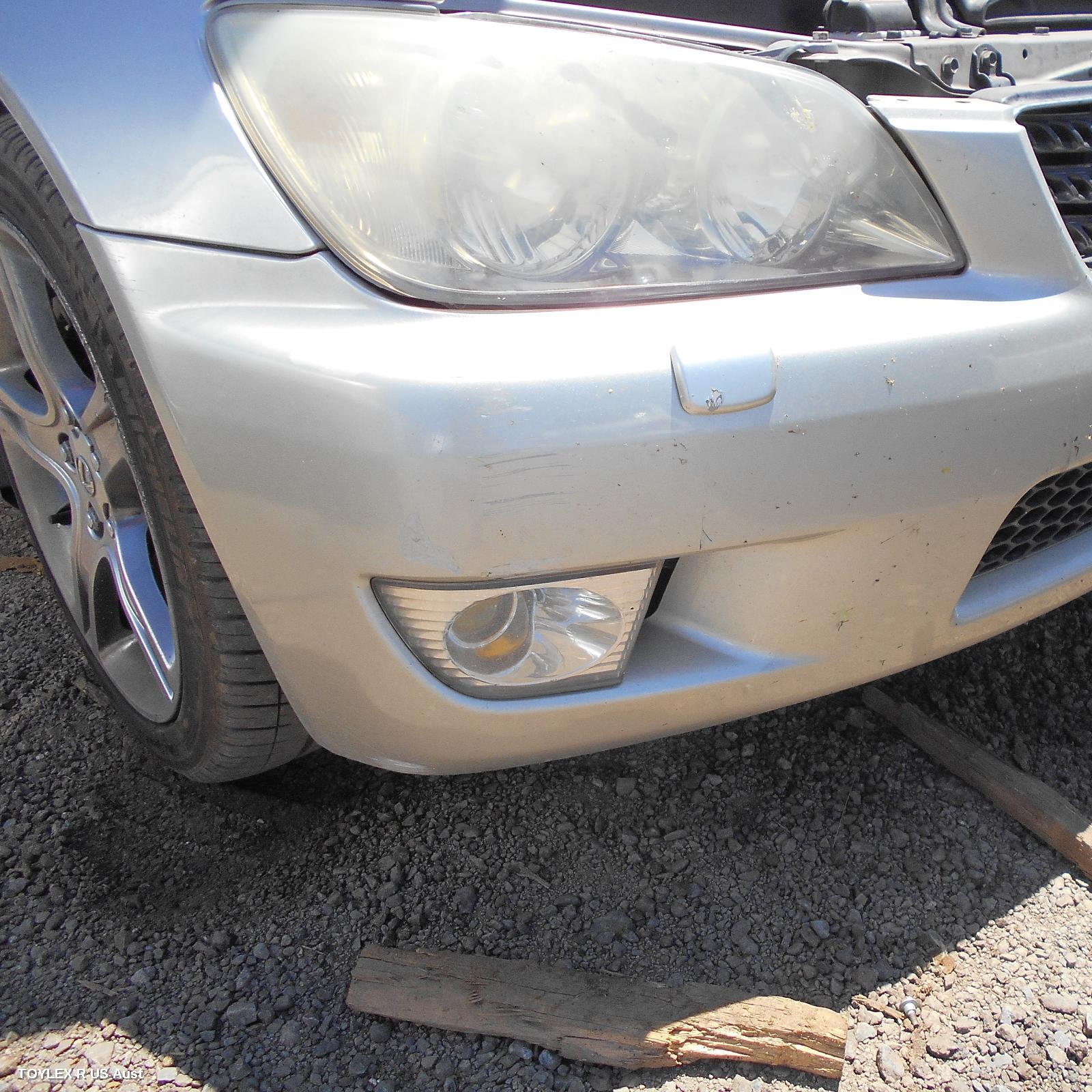 LEXUS IS200/IS300 2003 Right Indicator/Fog/Side BUMPER FOGLAMP, CLEAR LENS TYPE