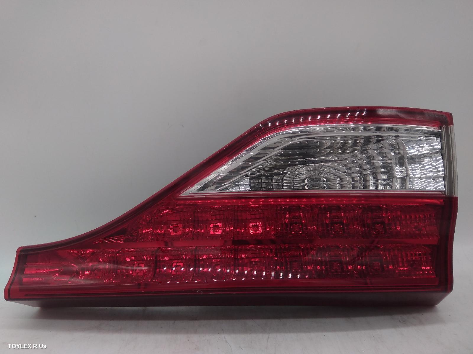TOYOTA TARAGO 2016 Rear Garnish TAILGATE LAMP (LH SIDE), ACR50R