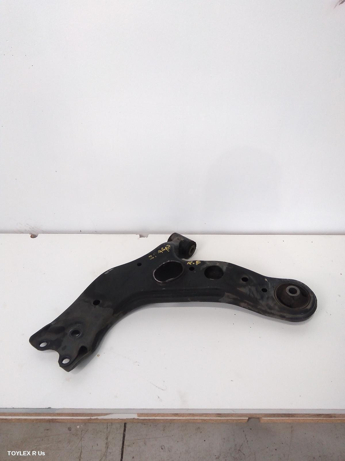 TOYOTA RAV4 2018 Right Front Lower Control Arm XA40