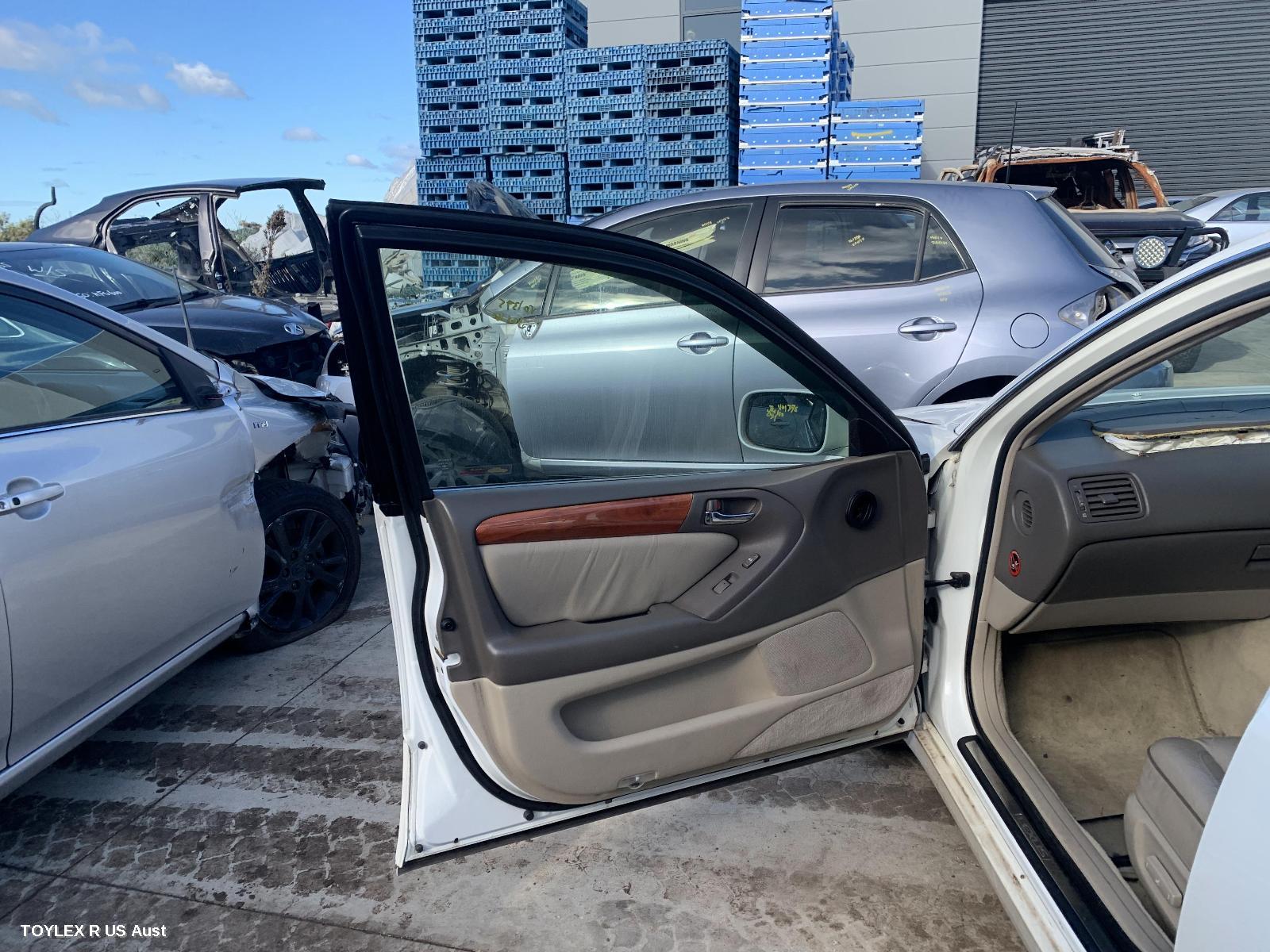 LEXUS GS 1998 Left Front Door