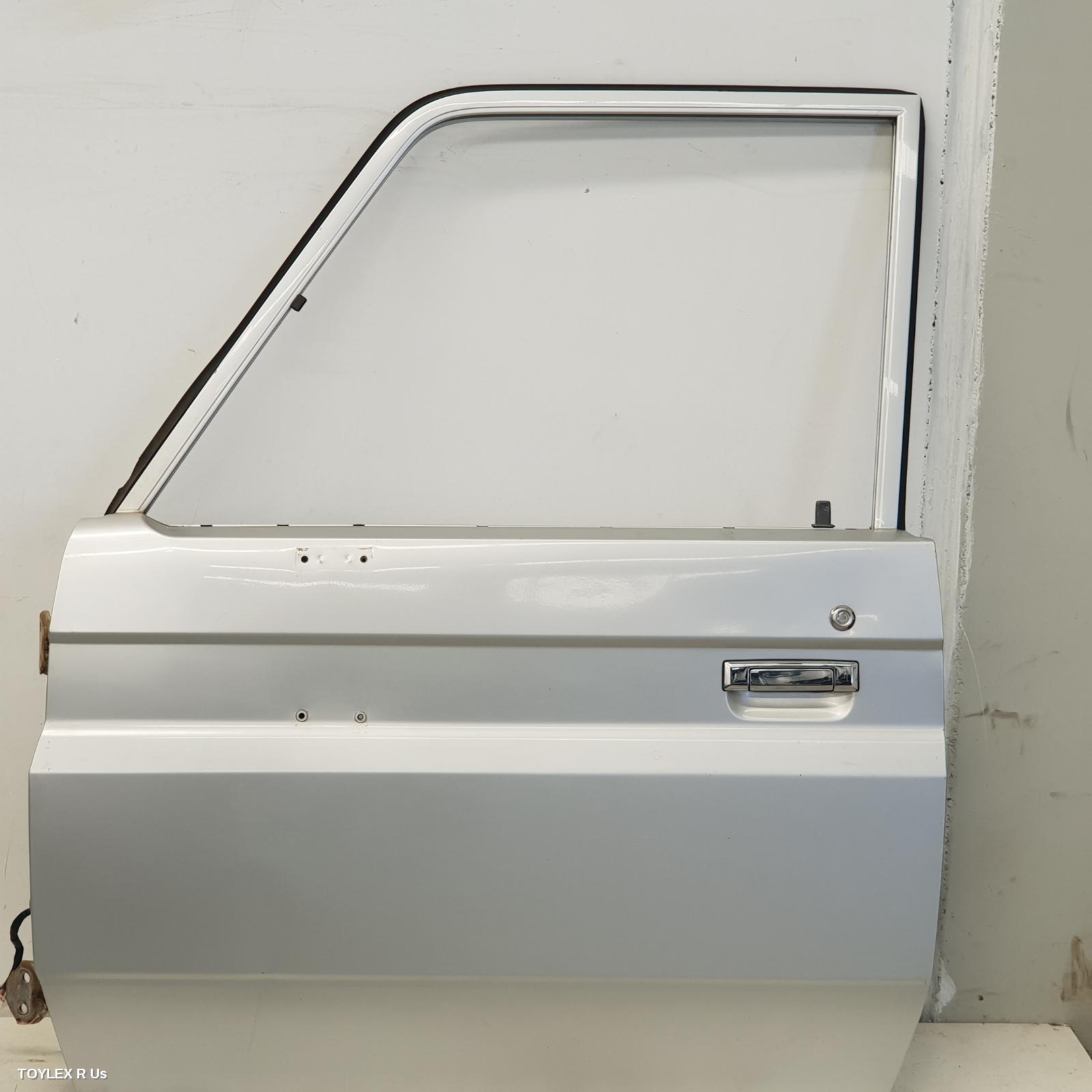 TOYOTA LANDCRUISER 2003 Left Front Door 78/79 SERIES, NON POWER DOOR LOCK TYPE