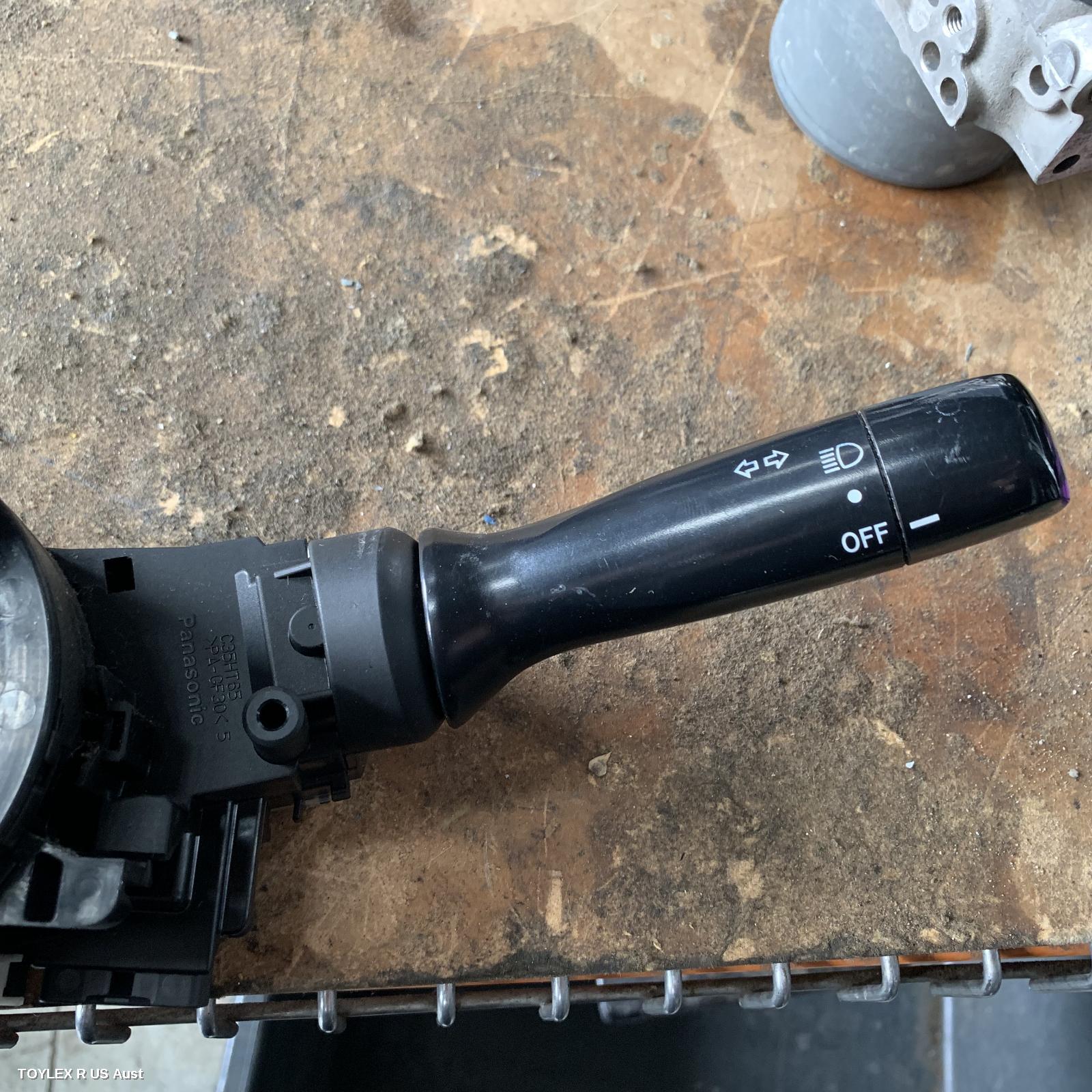 TOYOTA COROLLA 2011 Combination Switch ZRE152/153R, FLASHER SWITCH, NON FOG TYPE