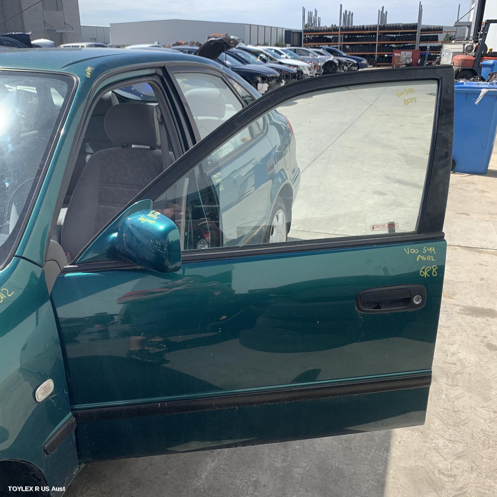 TOYOTA COROLLA 2000 Left Front Door AE112, SEDAN/SECA