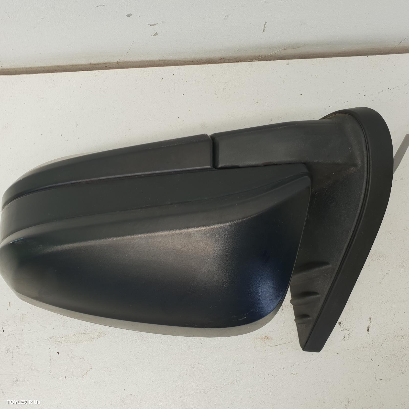 TOYOTA HILUX 2021 Left Door Mirror MANUAL FOLDING, BLACK, NON INDICATOR TYPE