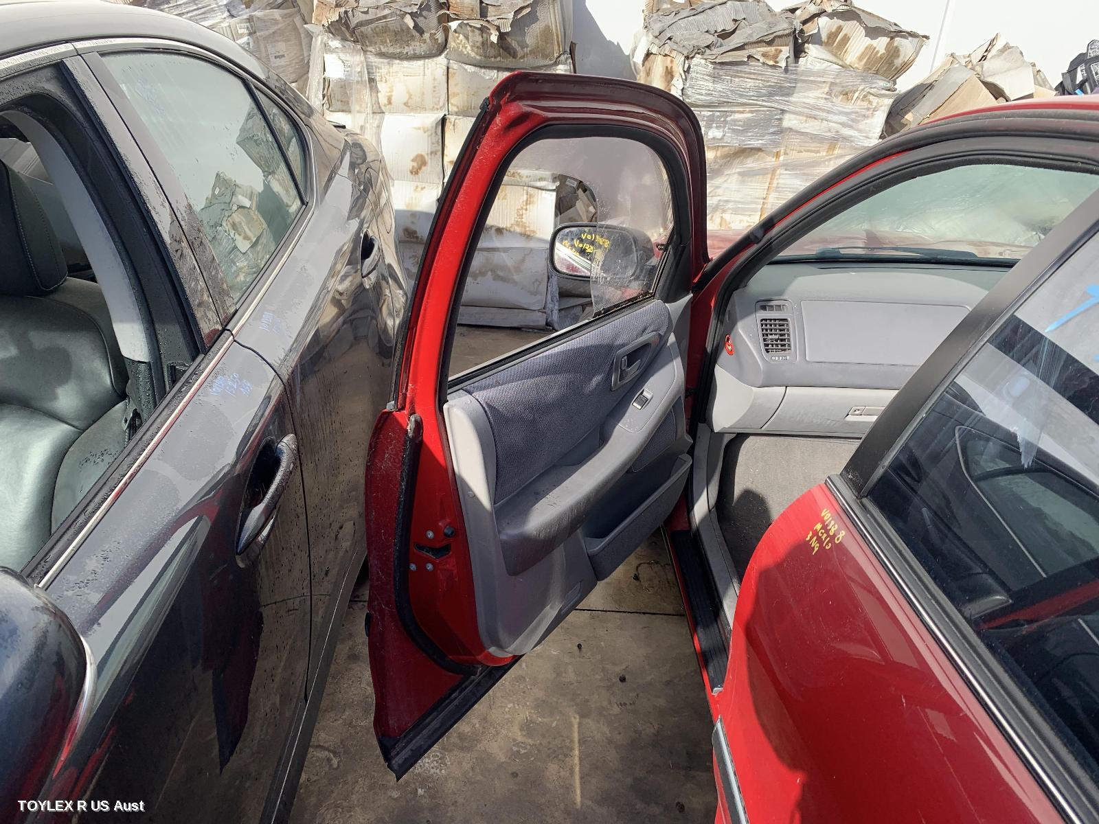 TOYOTA AVALON 2000 Left Front Door MCX10R