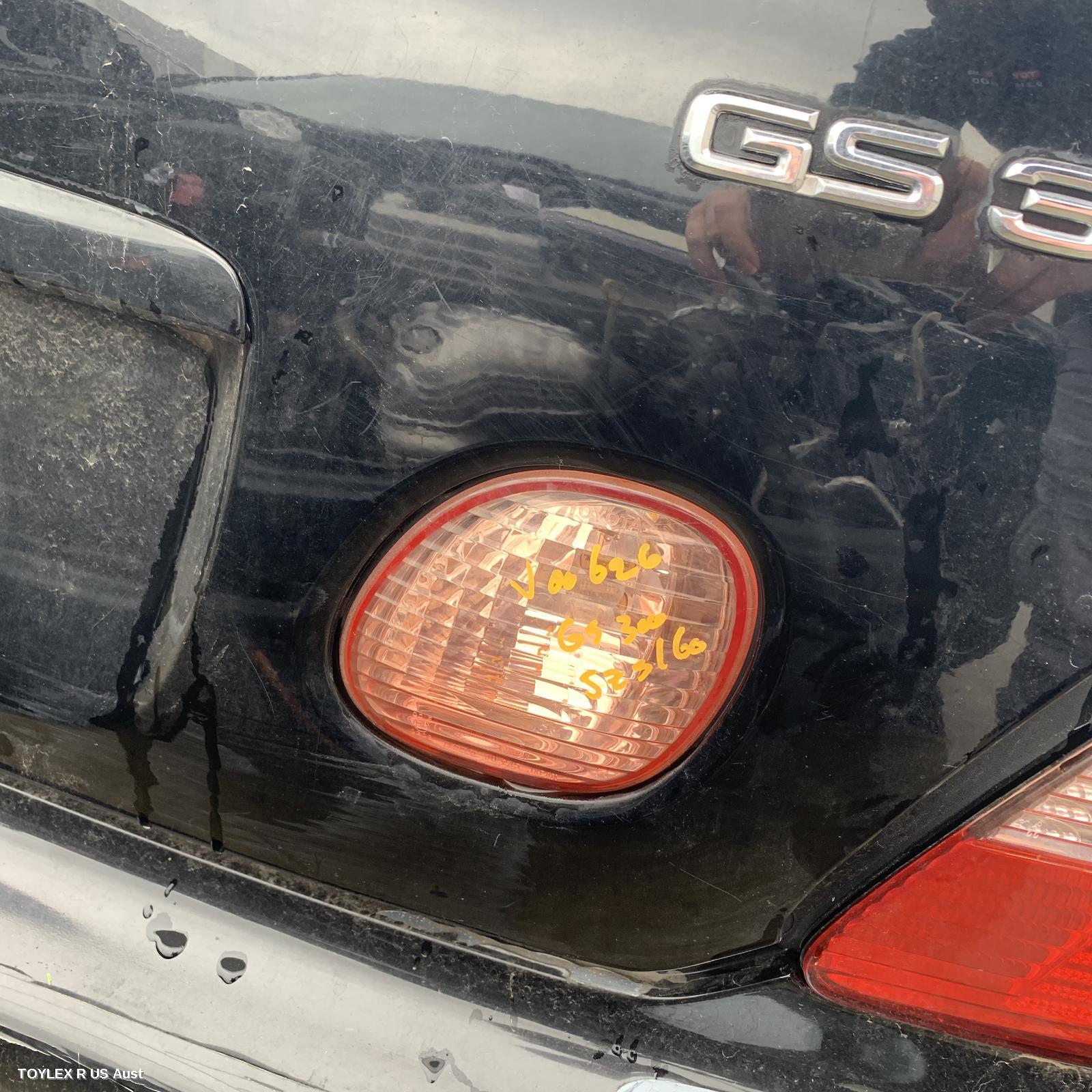 LEXUS GS 1999 Rear Garnish BOOTLID LAMP (RH SIDE)