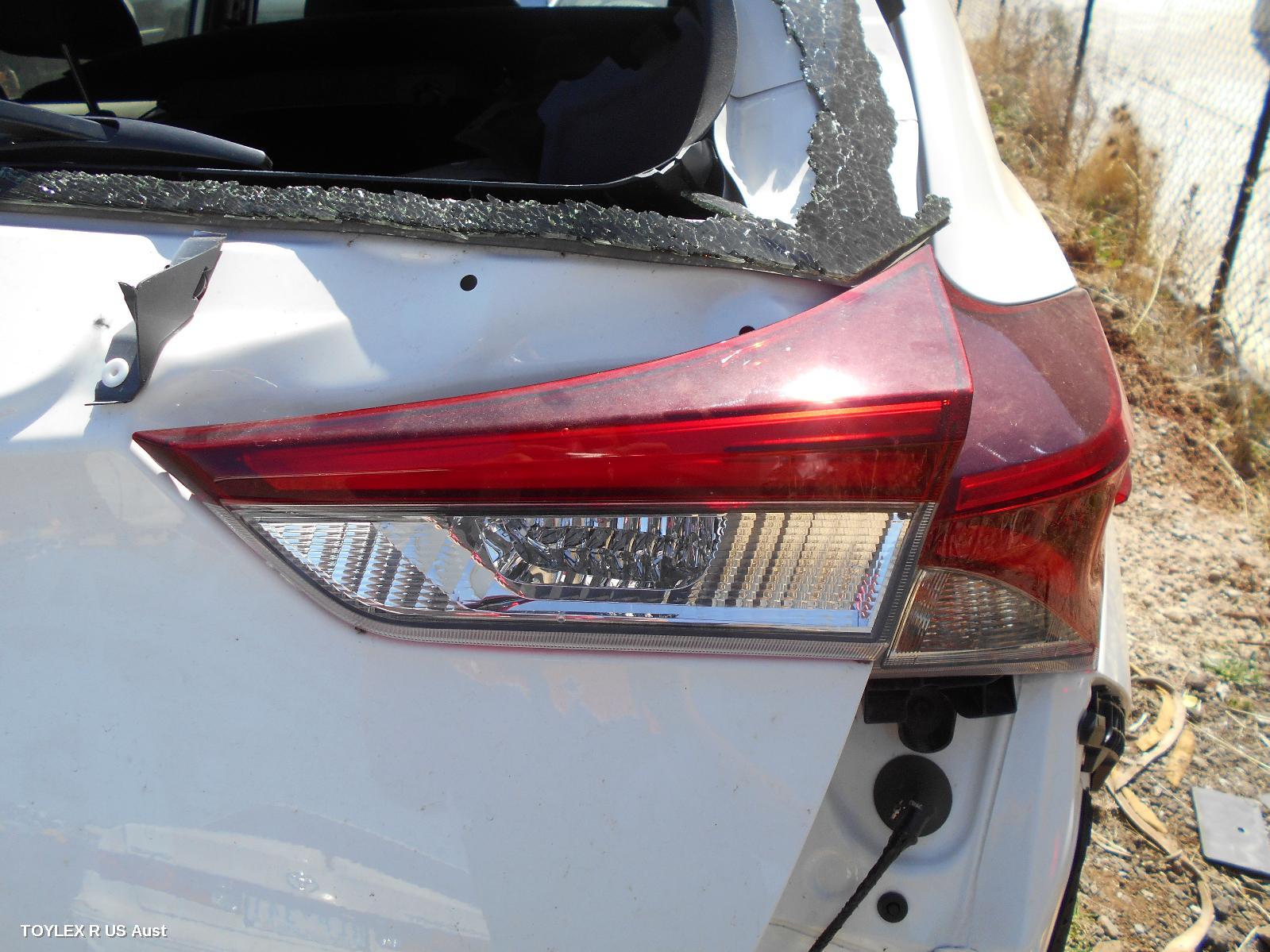 TOYOTA COROLLA 2017 Rear Garnish TAILGATE LAMP (RH SIDE), ZRE182R/ZWE186R, HATCH