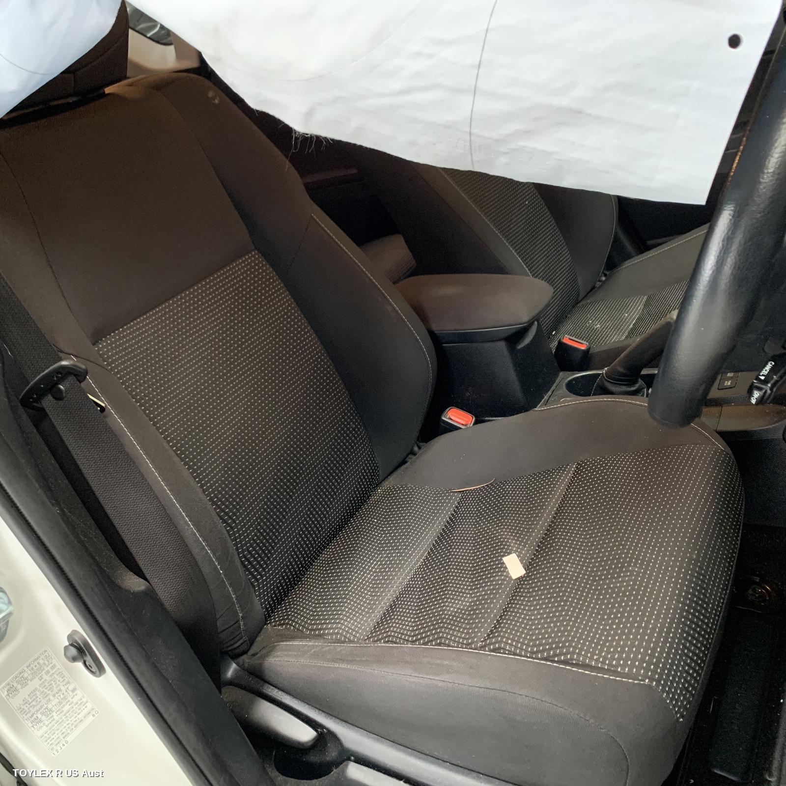 TOYOTA COROLLA 2016 Front Seat RH FRONT, ZRE182R/ZWE186R, HATCH, CLOTH, ASCENT/ASCENT SPORT/HYBRID