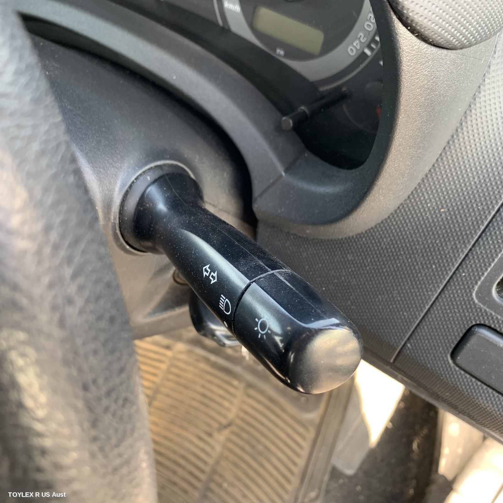TOYOTA COROLLA 2011 Combination Switch ZRE152/153R, FLASHER SWITCH, NON FOG TYPE