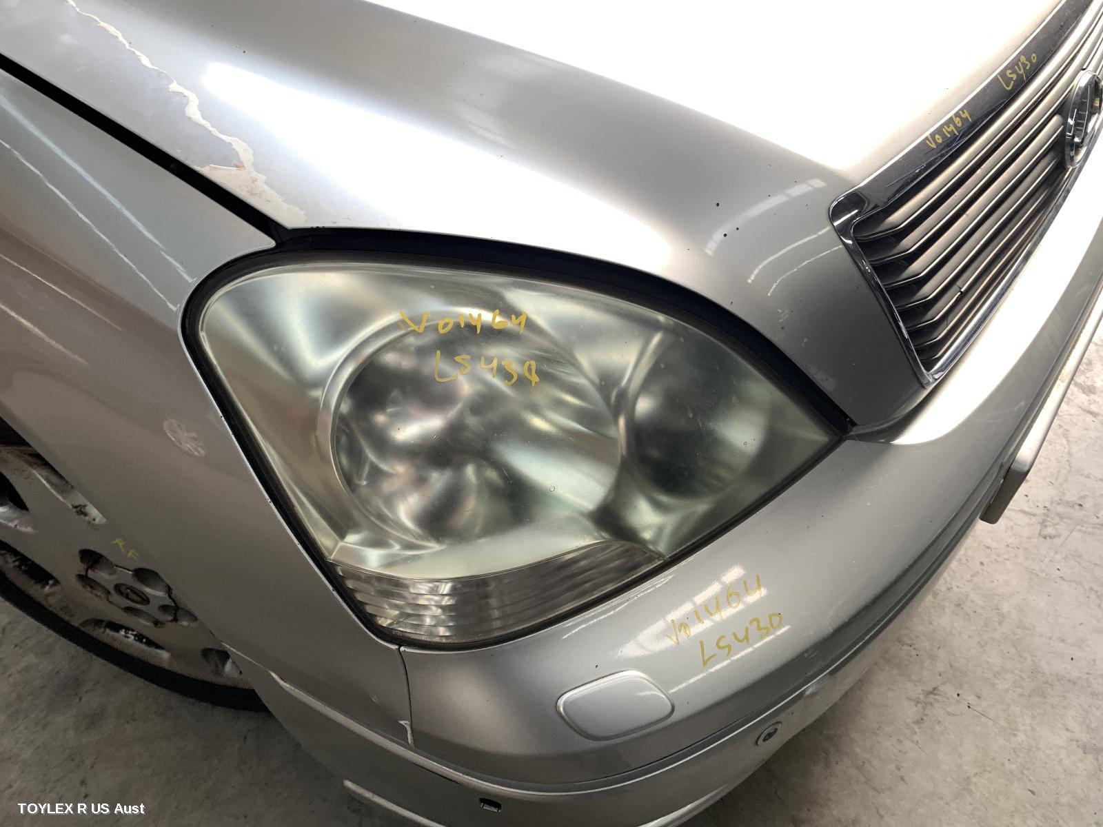 LEXUS LS430 2003 Right Headlamp UCF30R
