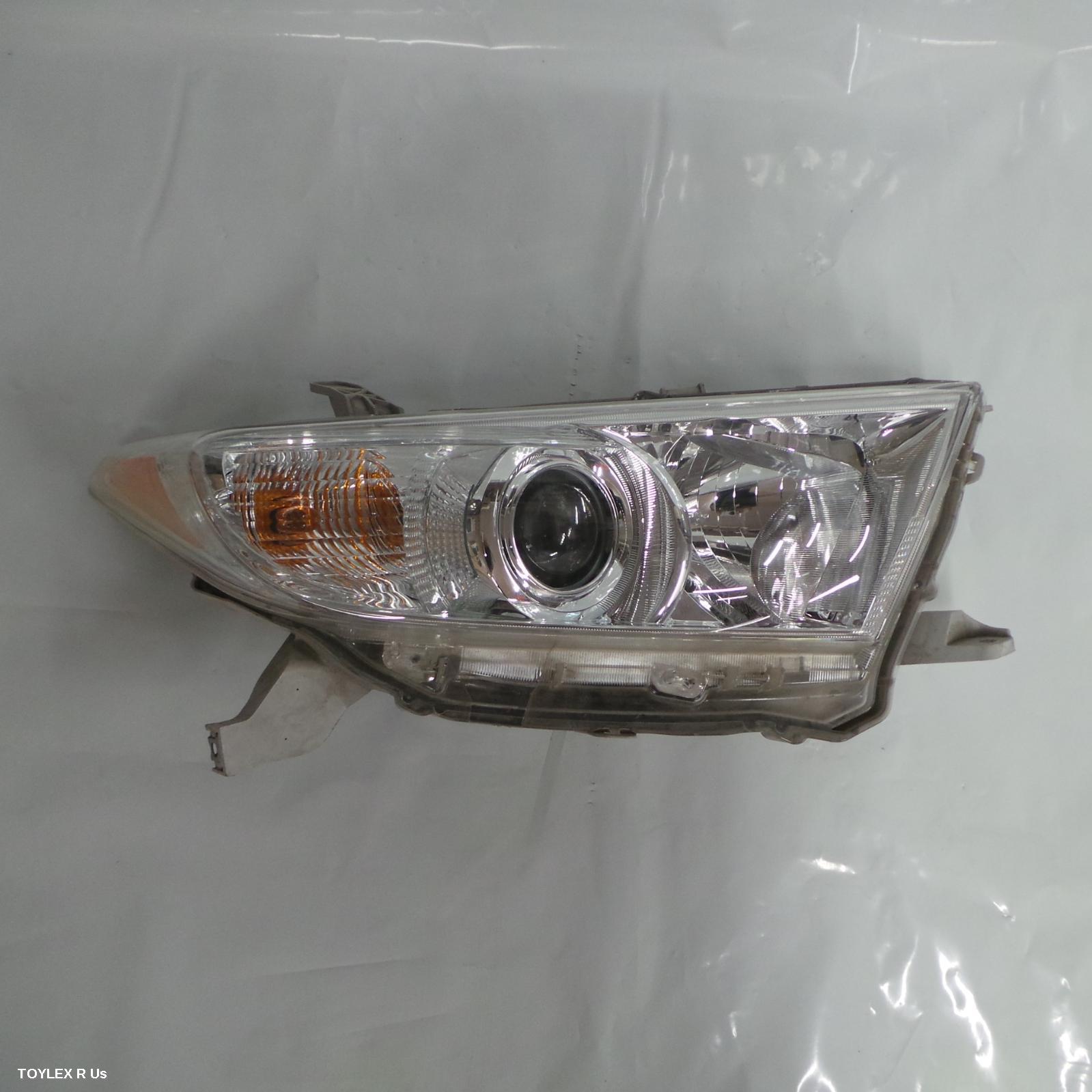 TOYOTA KLUGER, Right Headlamp, GSU40-GSU45, 10/10-02/14