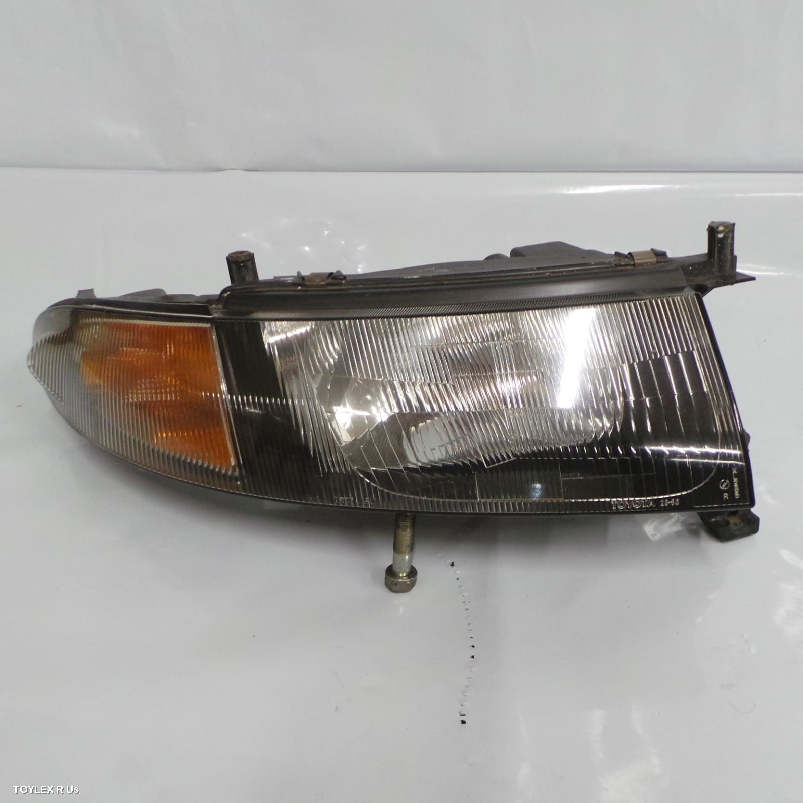 TOYOTA ESTIMA 1992 Right Headlamp SINGLE BEAM, KOITO LENS# 28-58, 91-94 (IMPORT)