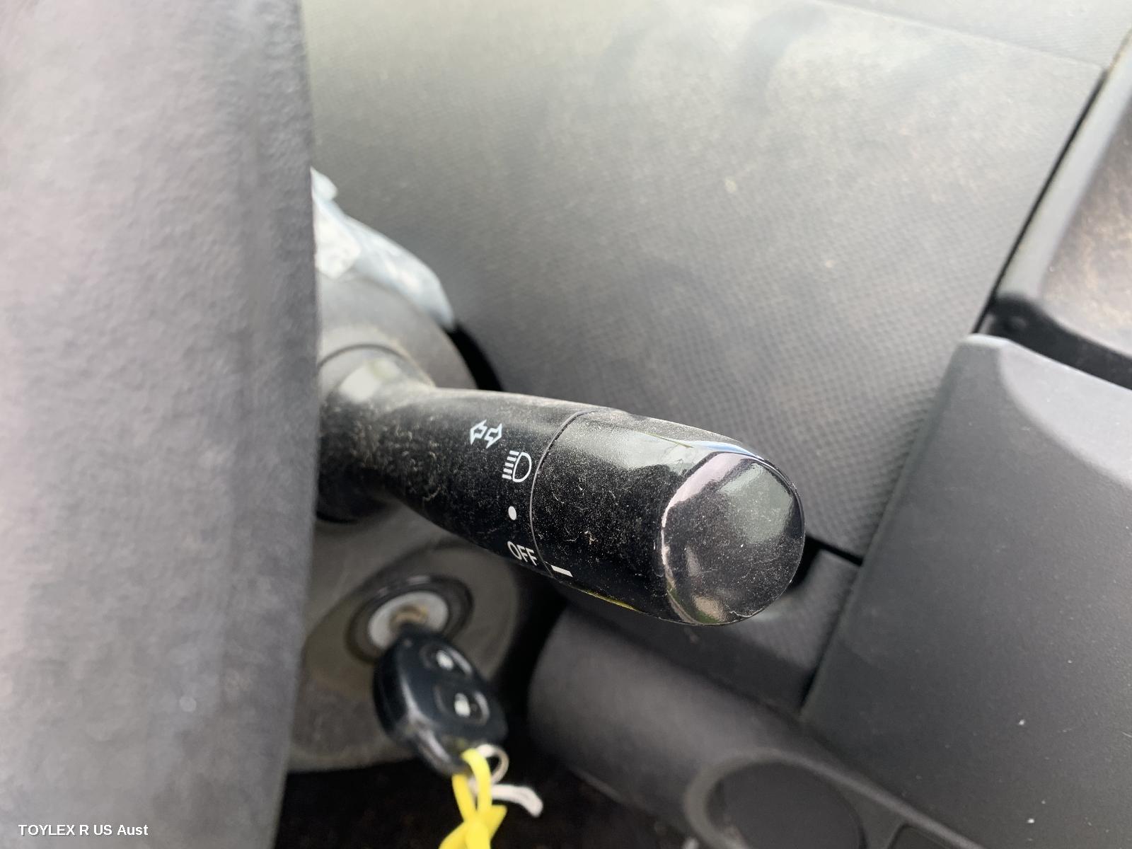 TOYOTA YARIS 2010 Combination Switch FLASHER/HEADLAMP SWITCH, HATCH/SEDAN, NON FOGLAMP TYPE, NCP9#