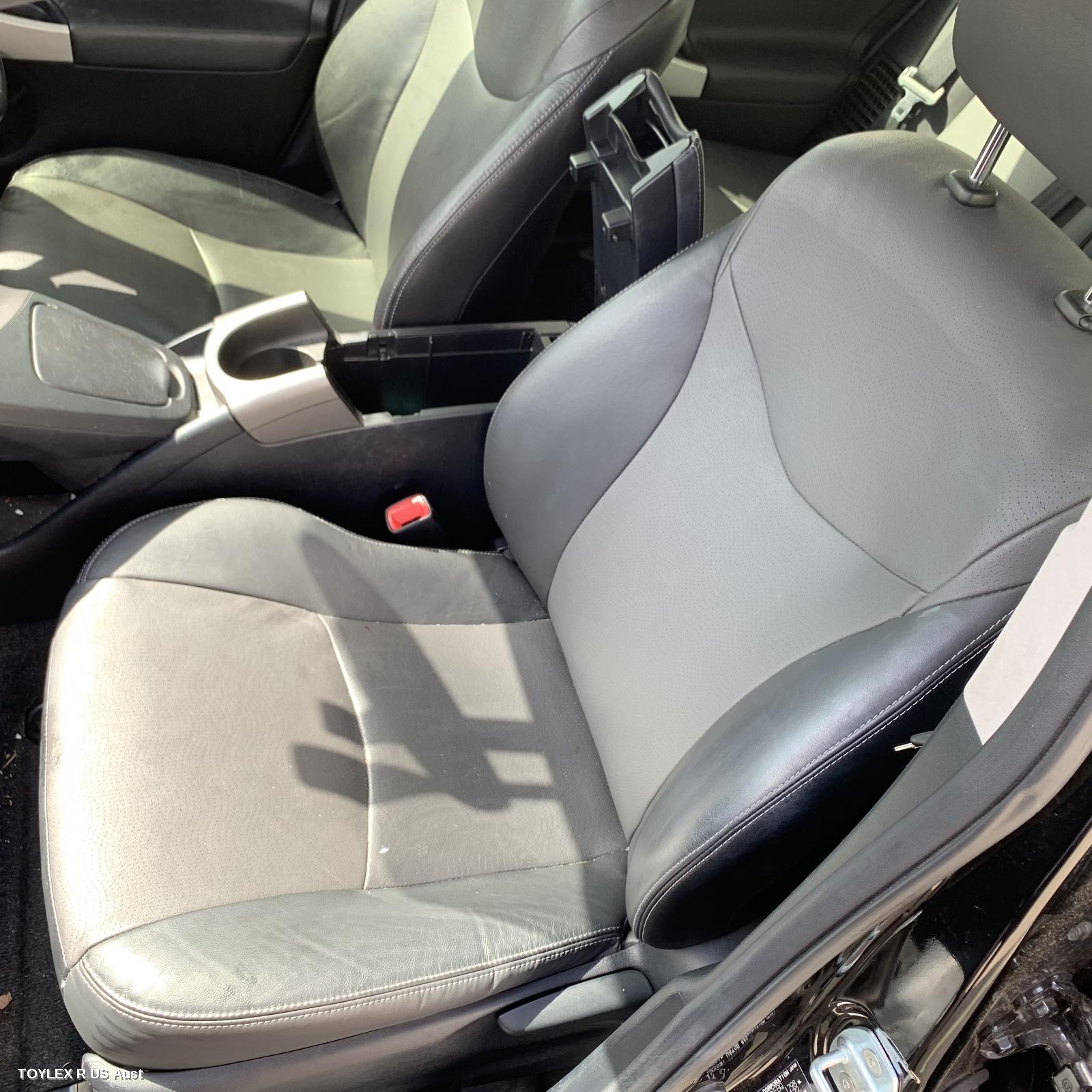 TOYOTA PRIUS 2013 Front Seat ZVW30R, LH FRONT