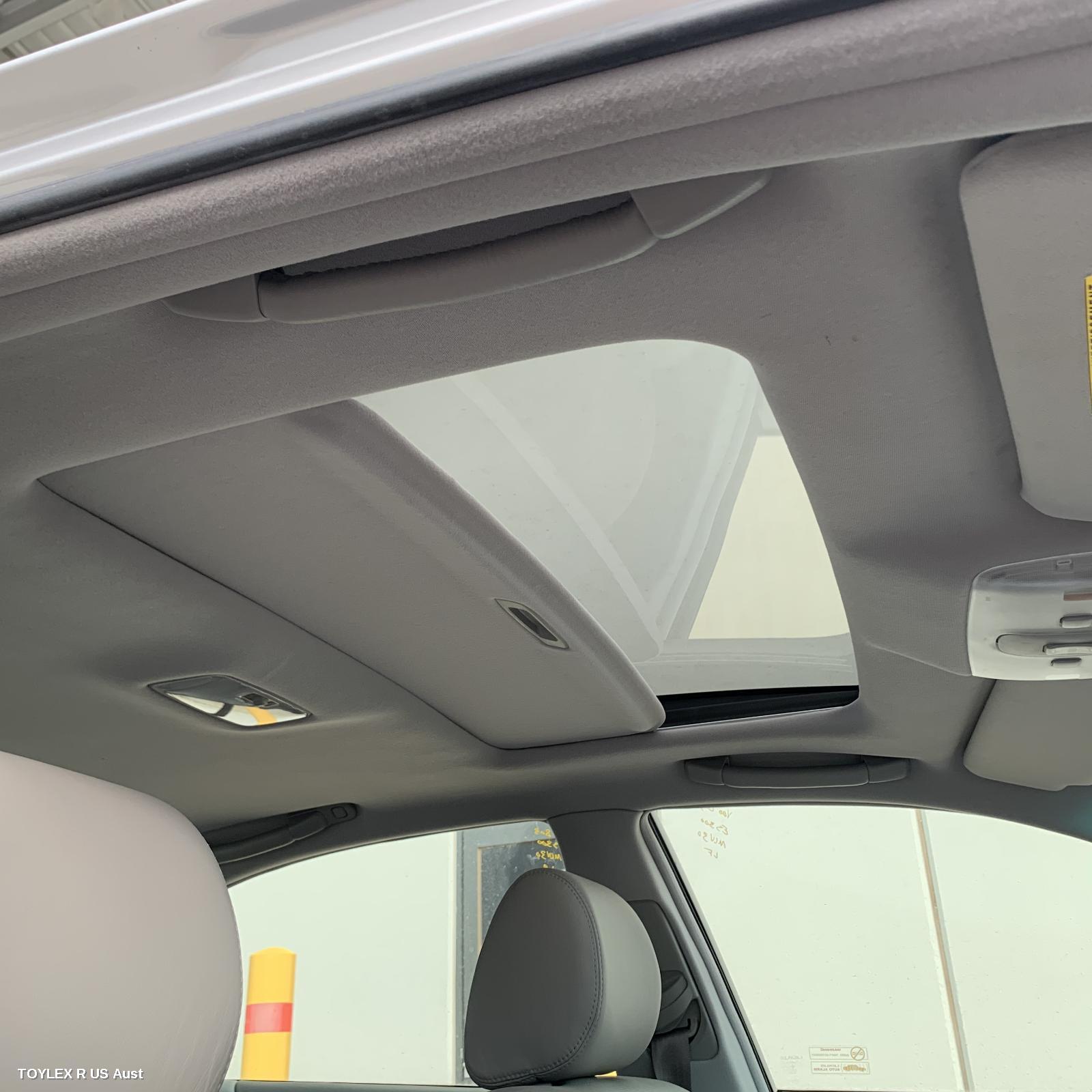 LEXUS ES300 (92-05) 2005 Roof Glass/Sunroof/T XV30