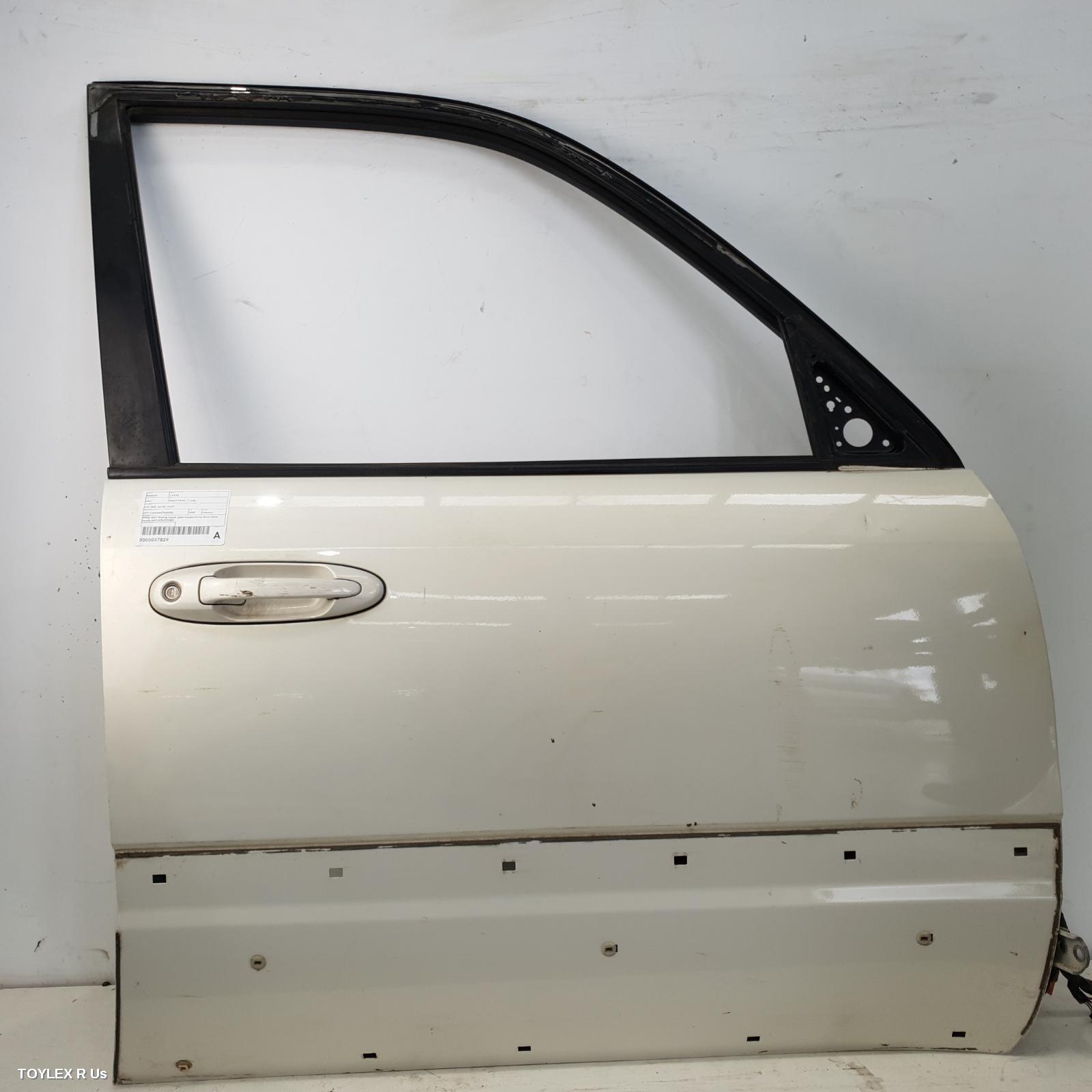 LEXUS LX470 1999 Right Front Door UZJ100R