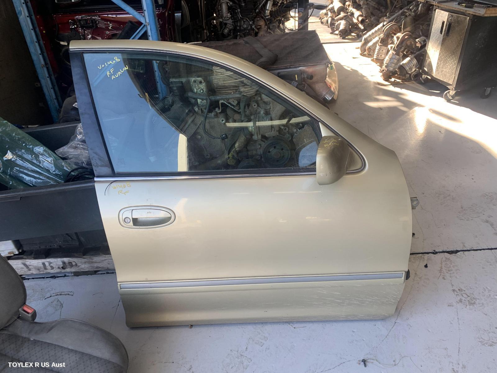 TOYOTA AVALON 2004 Right Front Door MCX10R